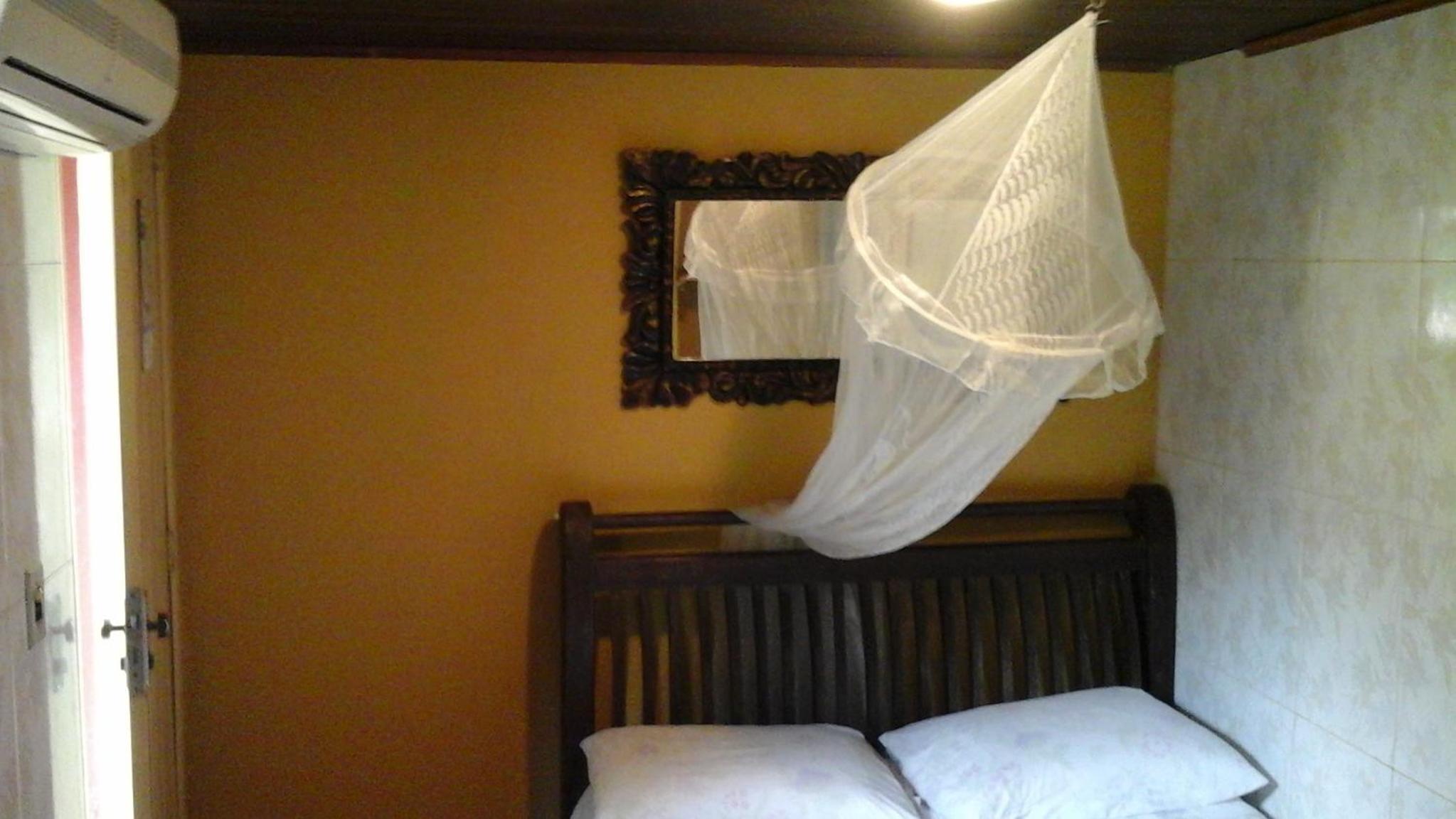 Double or Twin Room with Shower - Photo 8