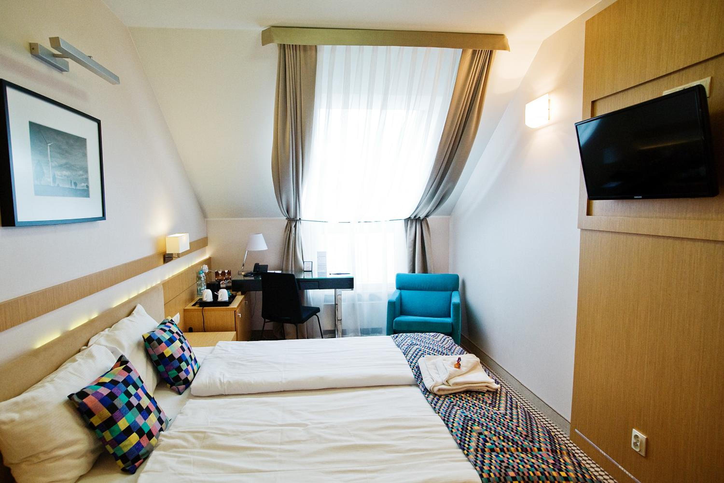 Double or Twin Room photo 2
