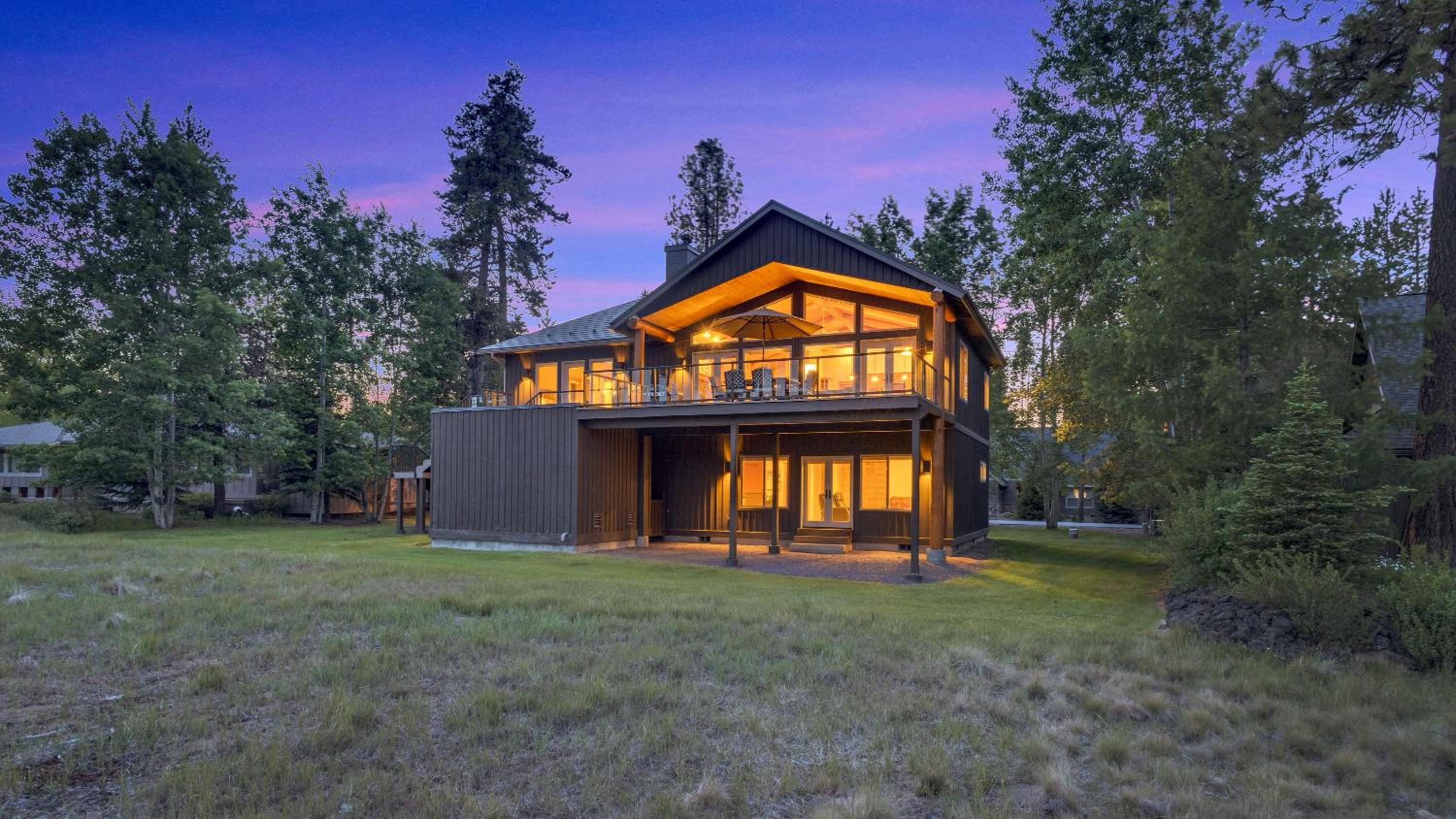 Three-Bedroom Vacation Home  photo 3