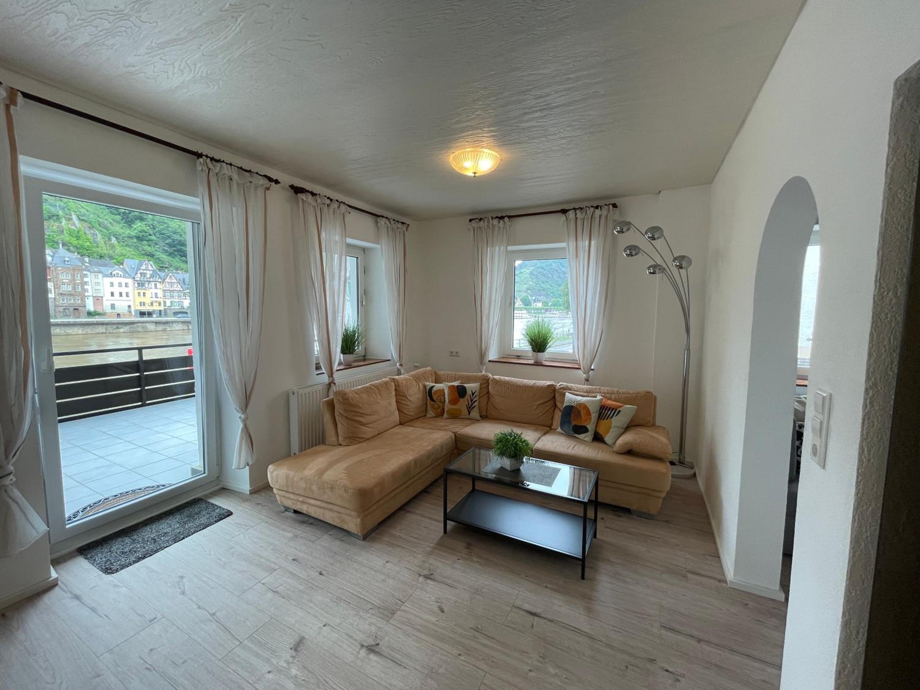 Apartment 1 with Balcony photo 1