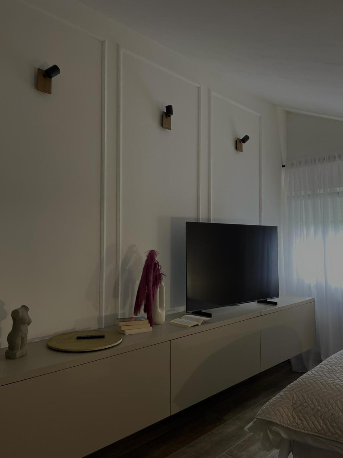 Villa photo 1