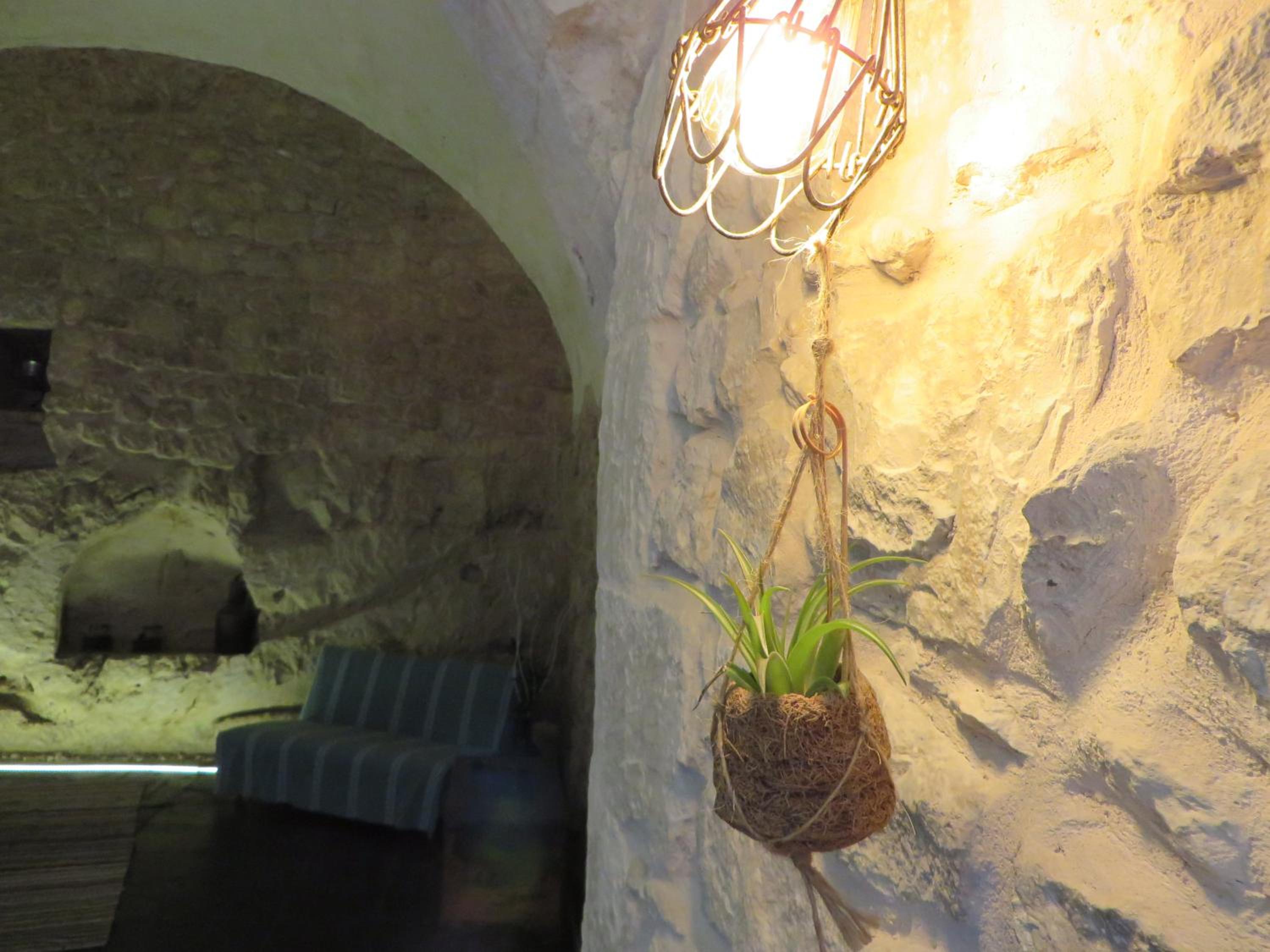 Studio Apartment - Photo 20