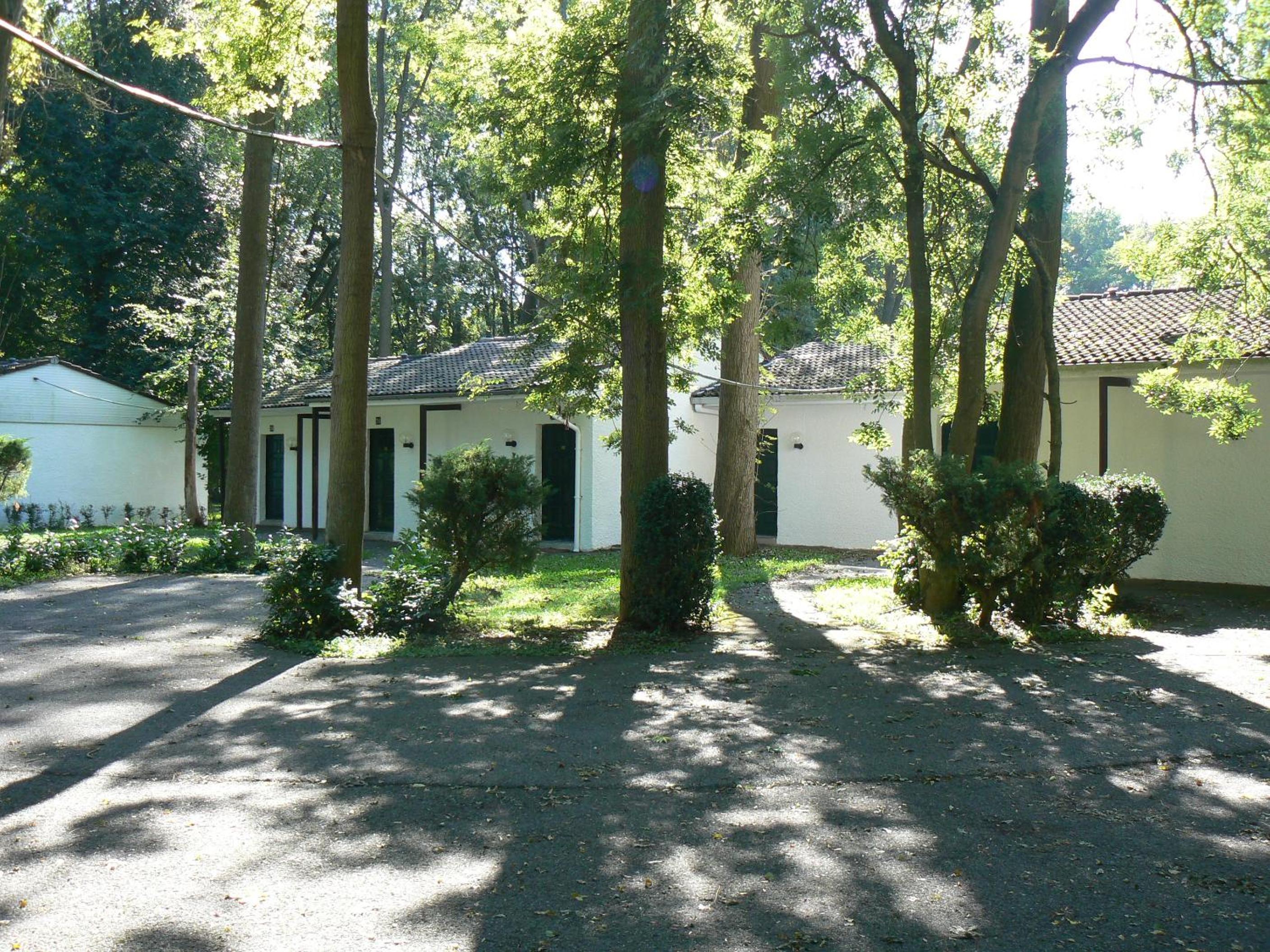 Bungalow - Photo 2