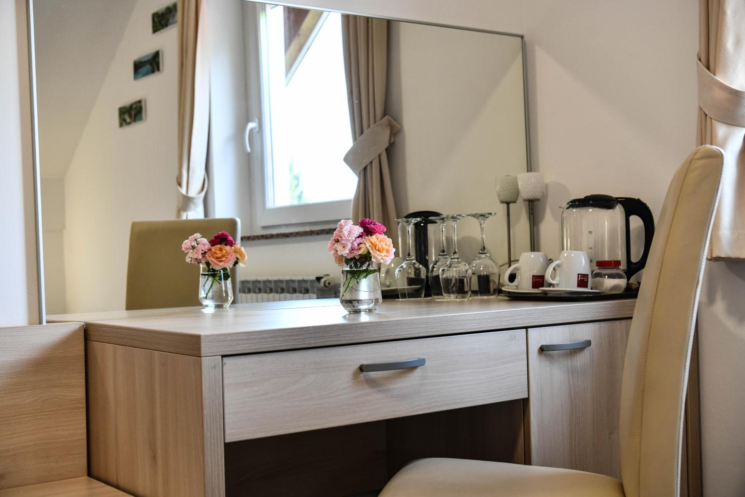 Double Room - Photo 10