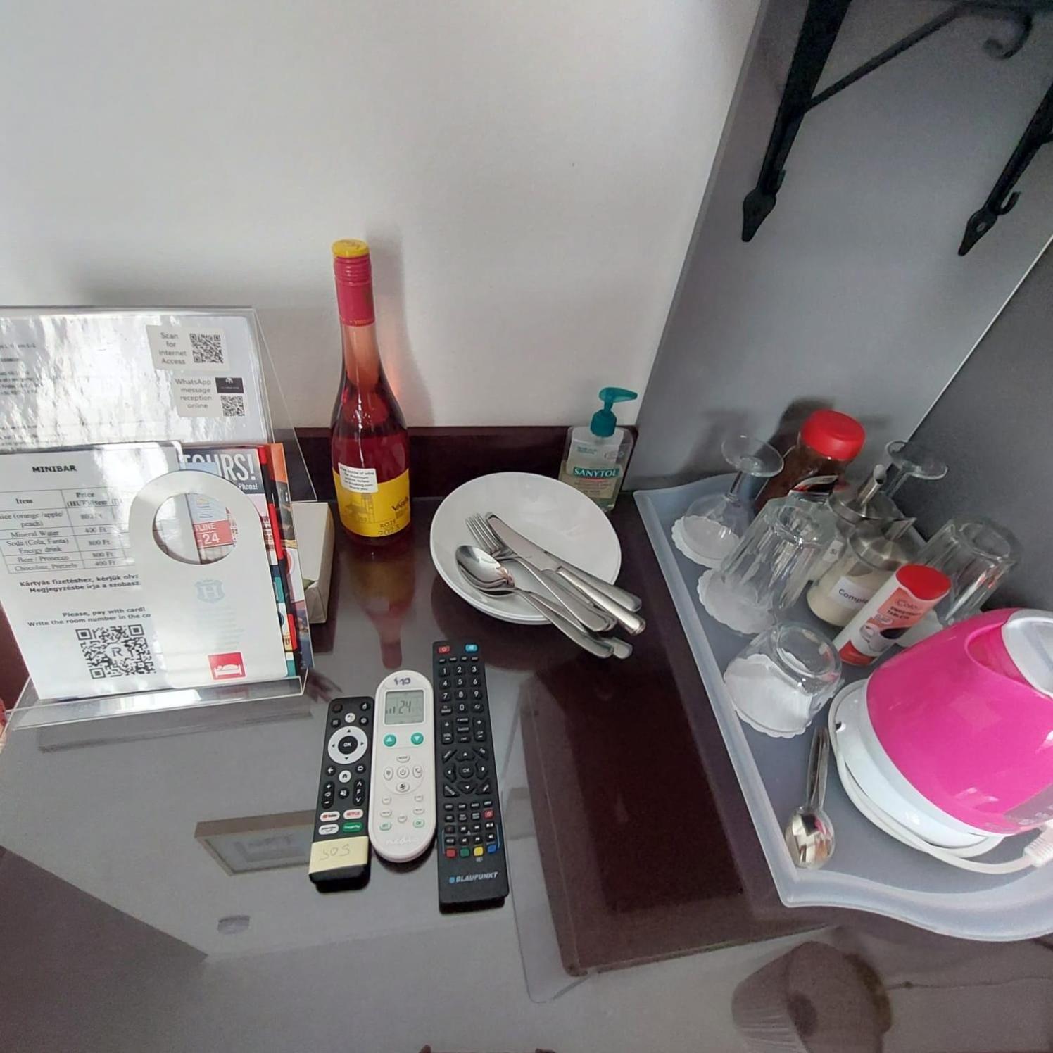 Double Room - Photo 9