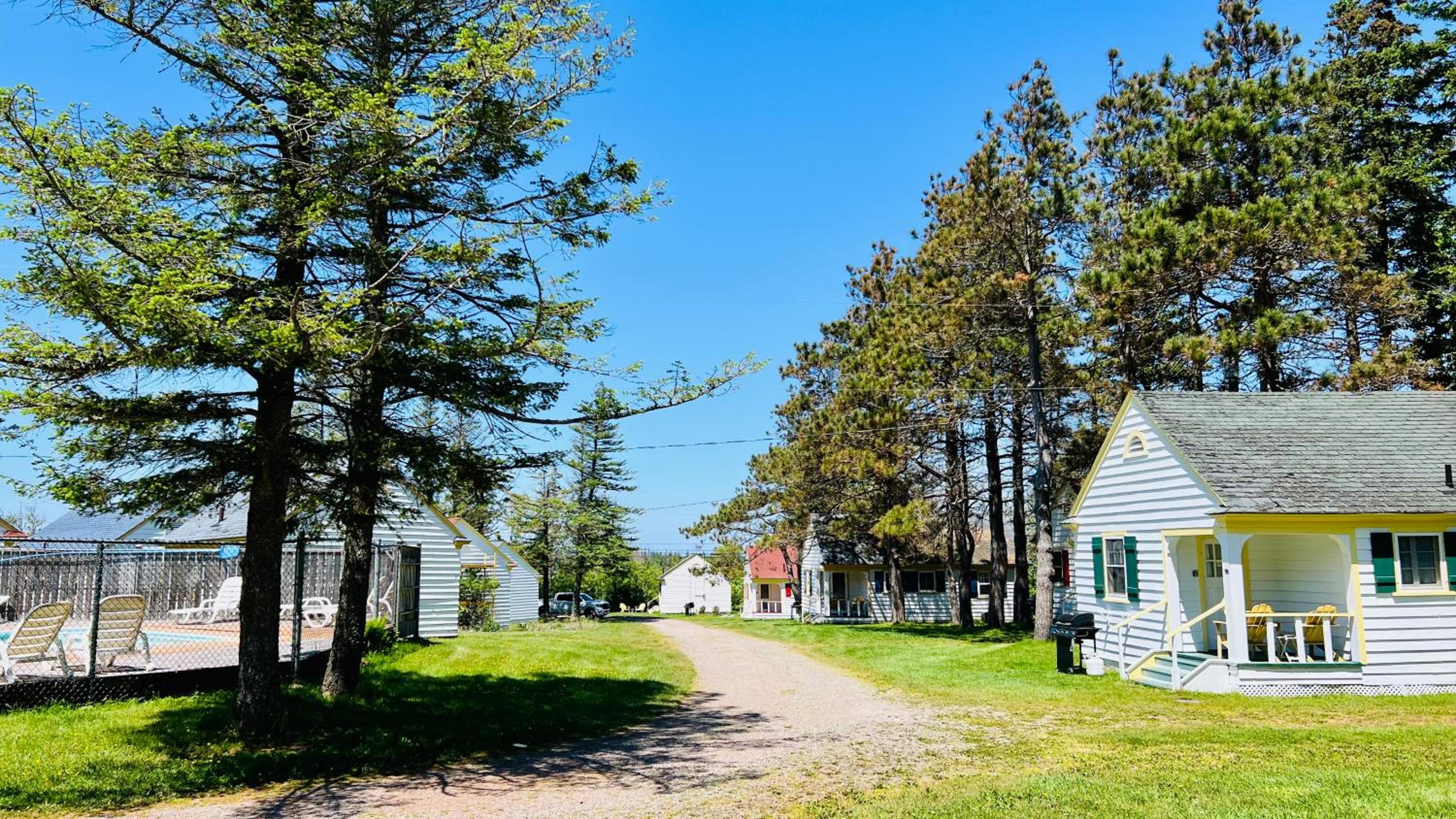 Two-Bedroom Cottage photo 2
