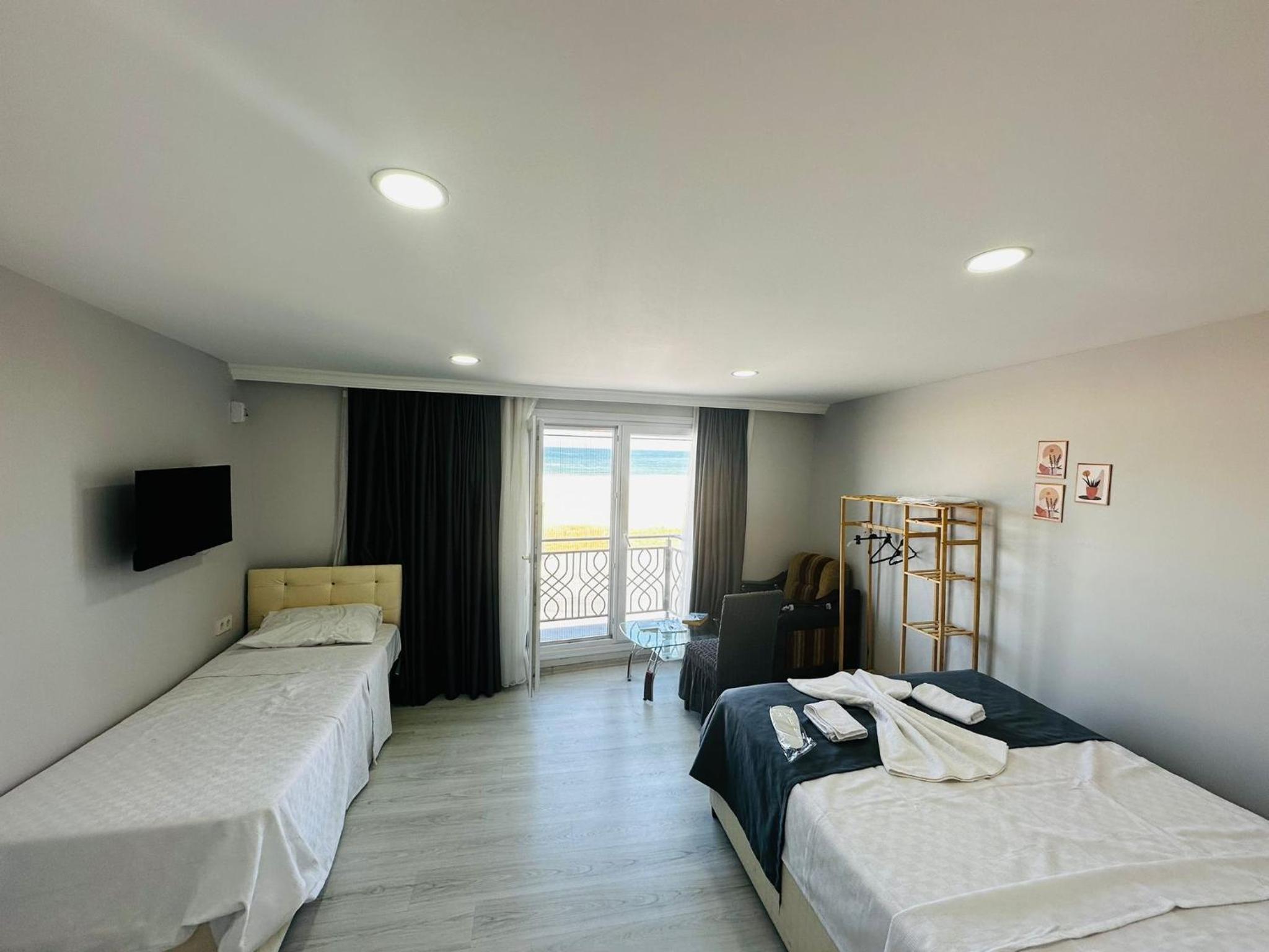 King Room with Sea View photo 2