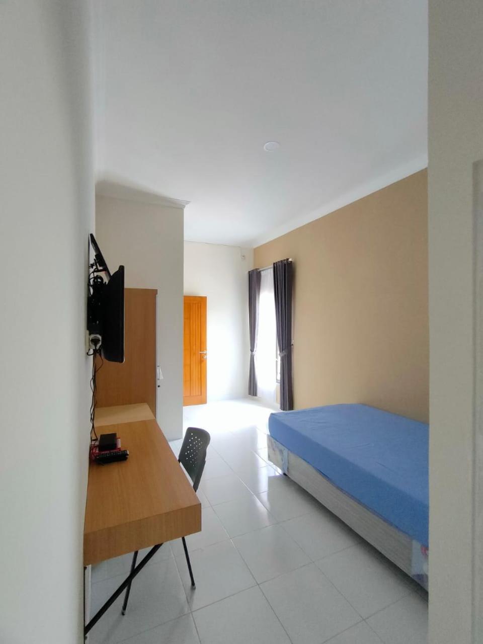 Family Room photo 1
