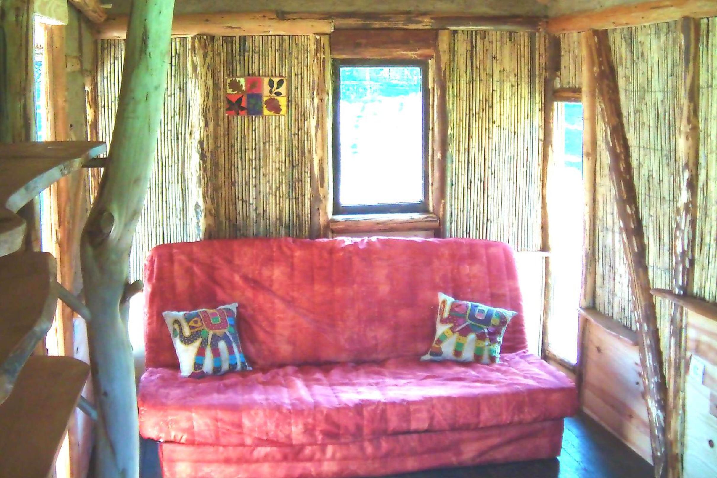 Deluxe Bungalow with Garden View - Photo 12