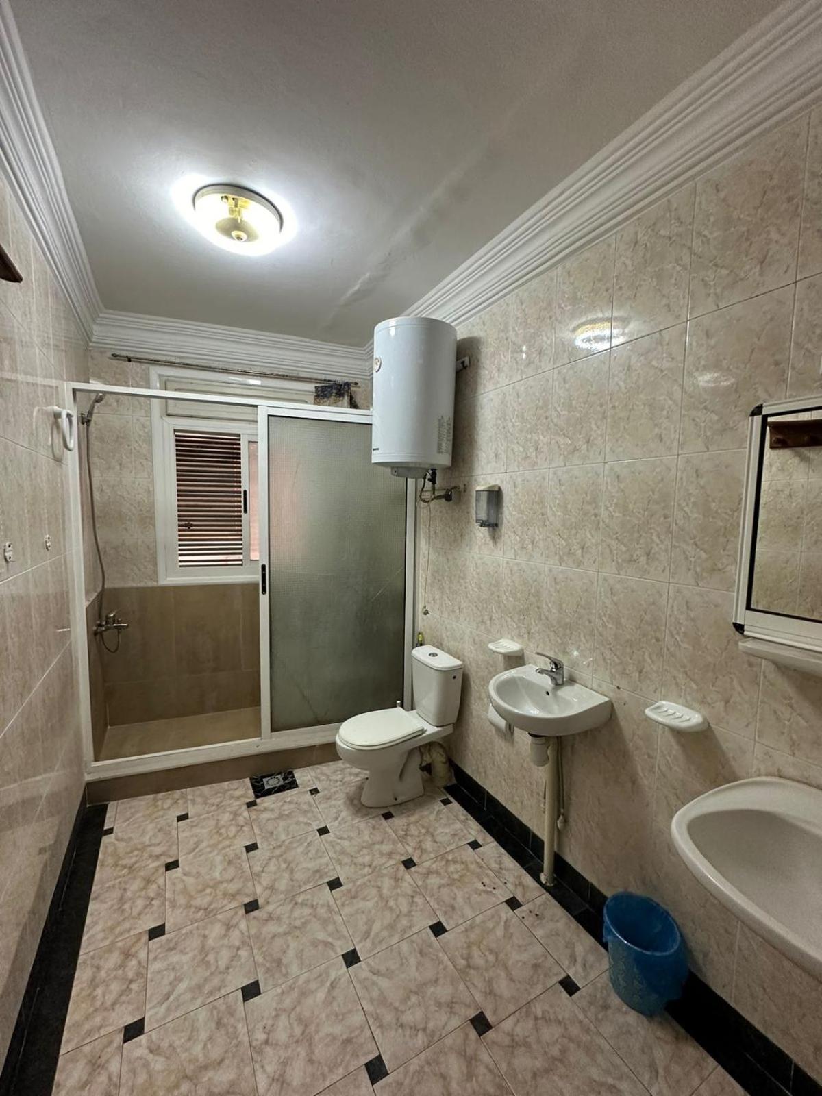 Double Room with Shared Bathroom photo 3