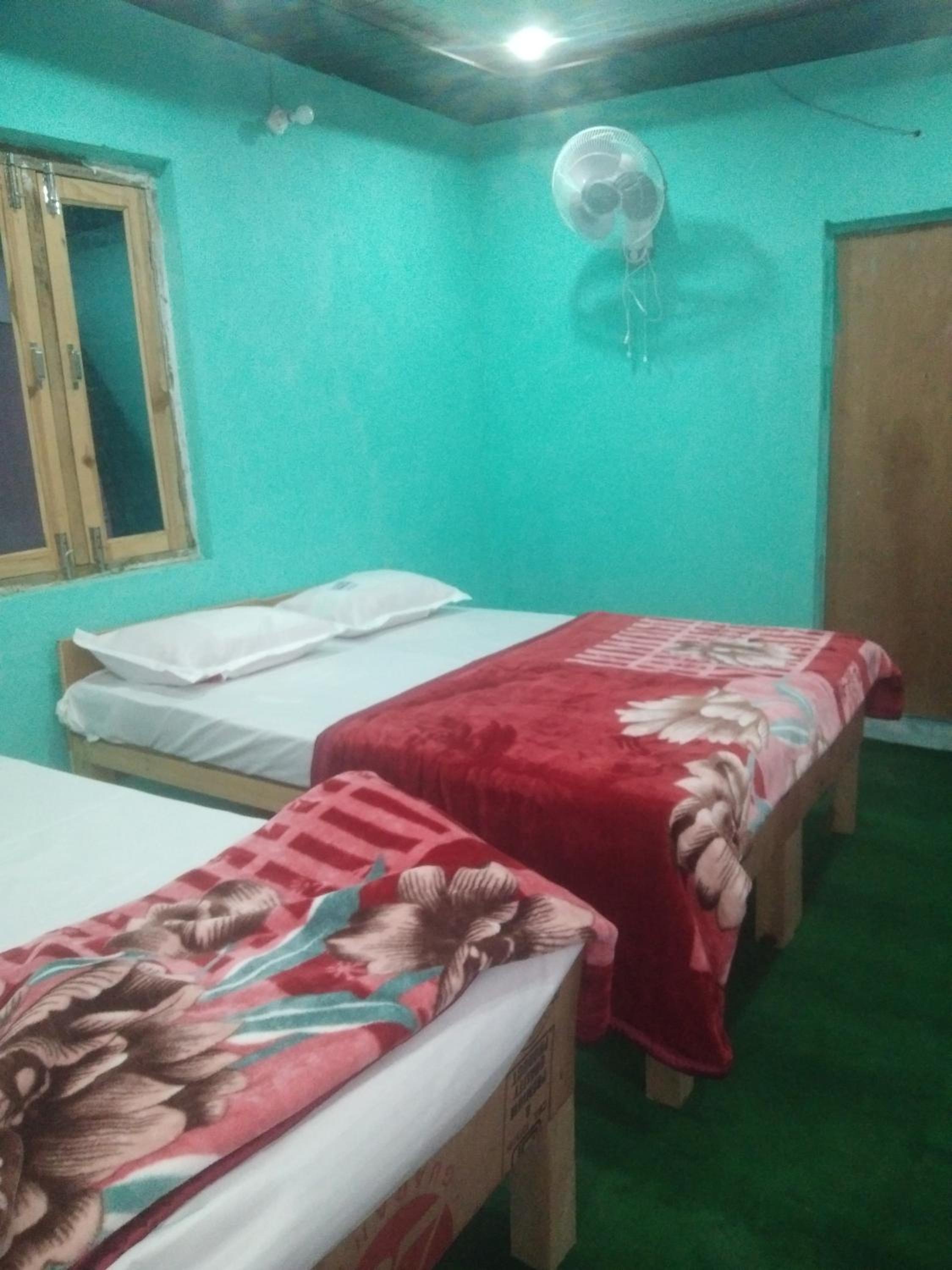 Deluxe Double Room photo 2