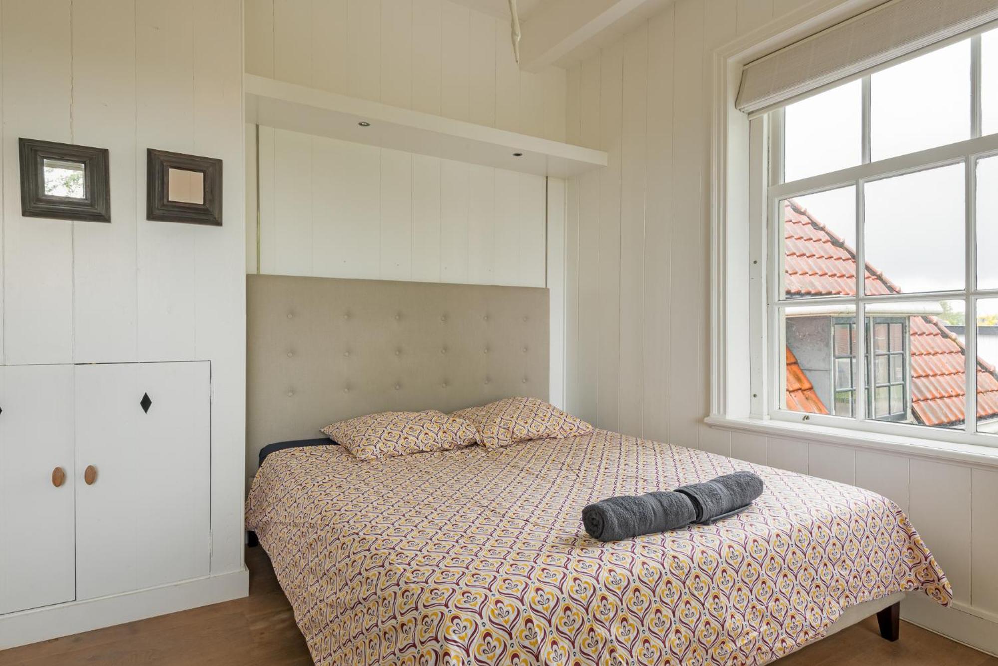 Double Room With Shared Bathroom photo 1