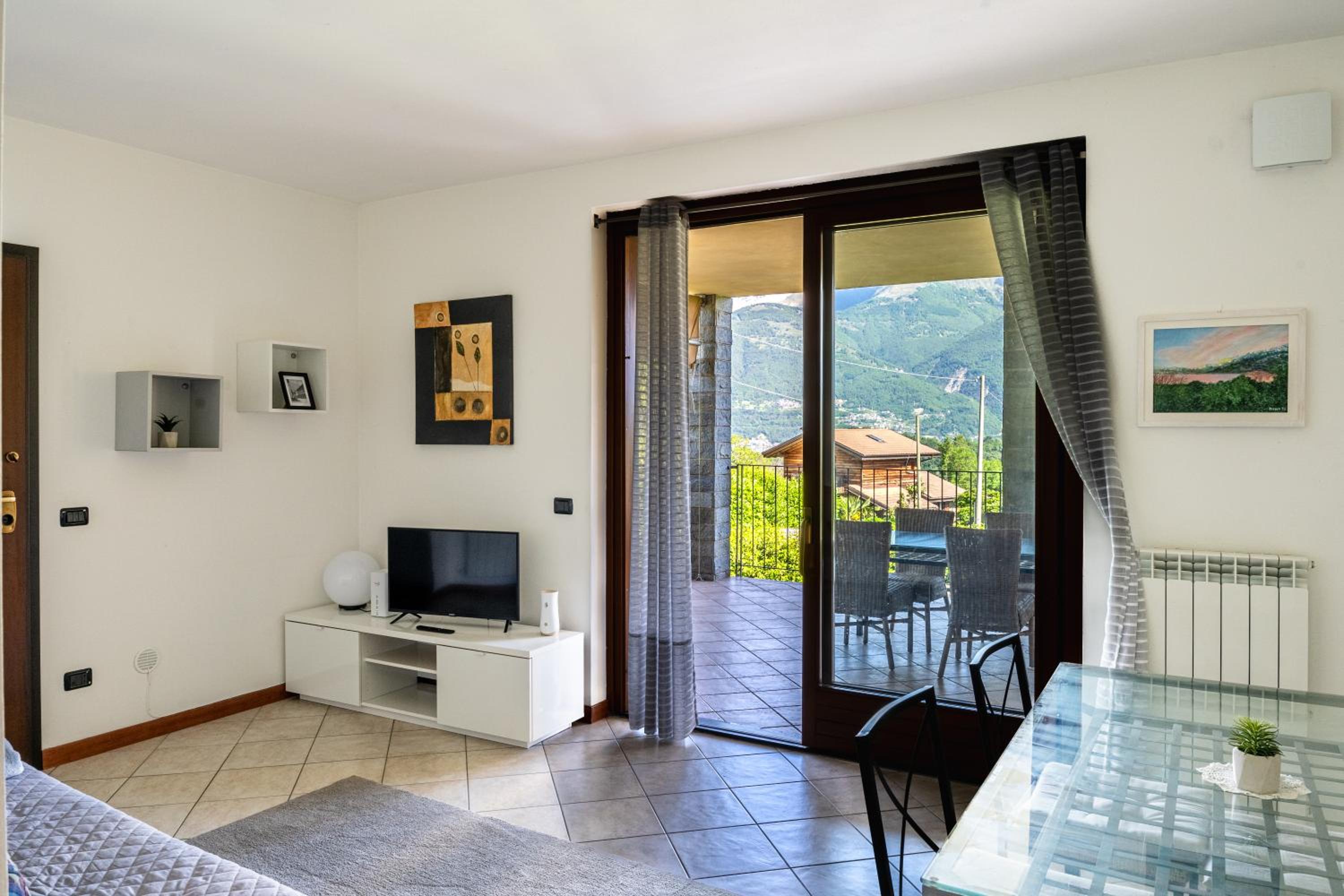 One-Bedroom House photo 1