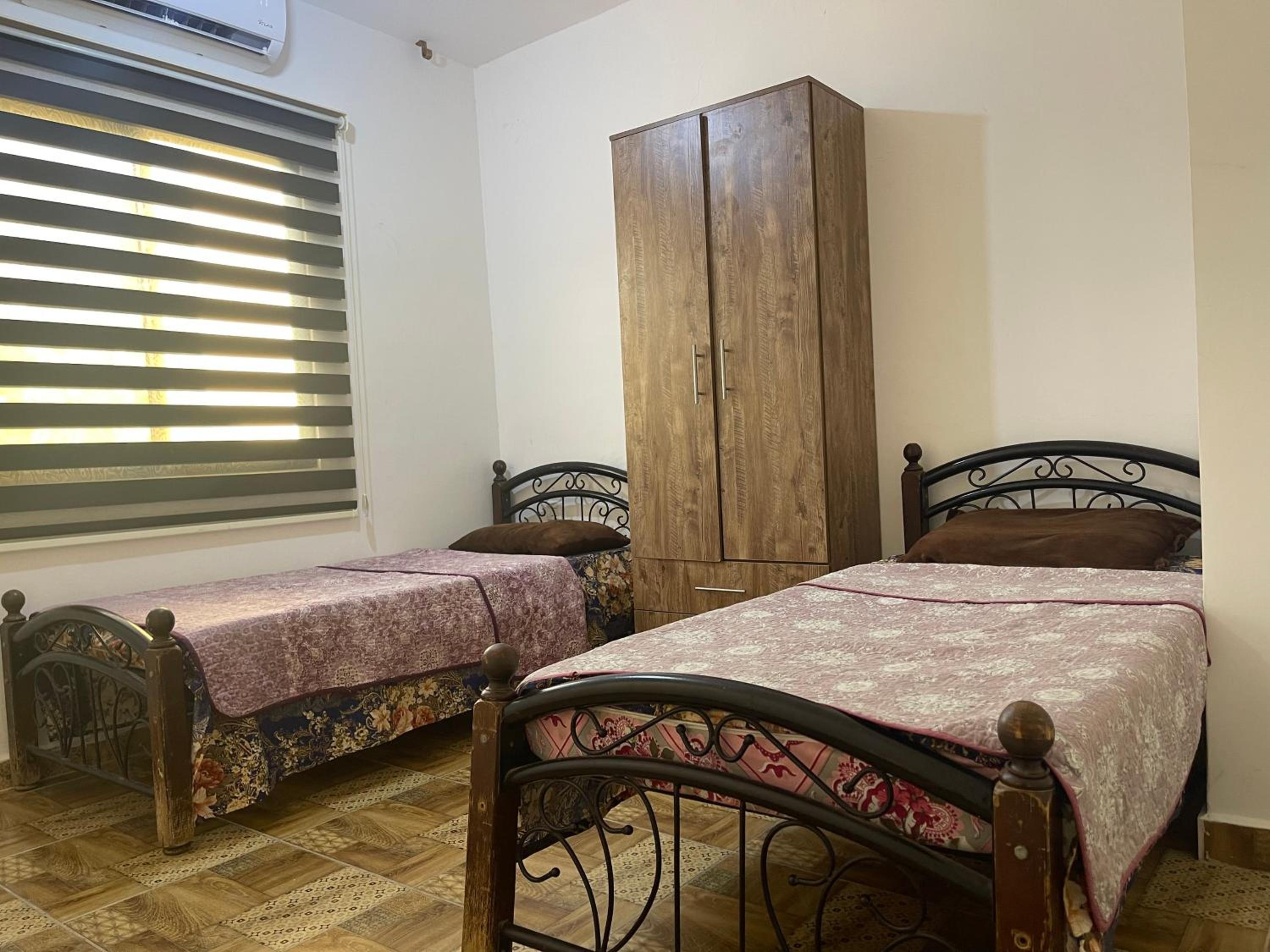 Studio Apartment With King Bed photo 3
