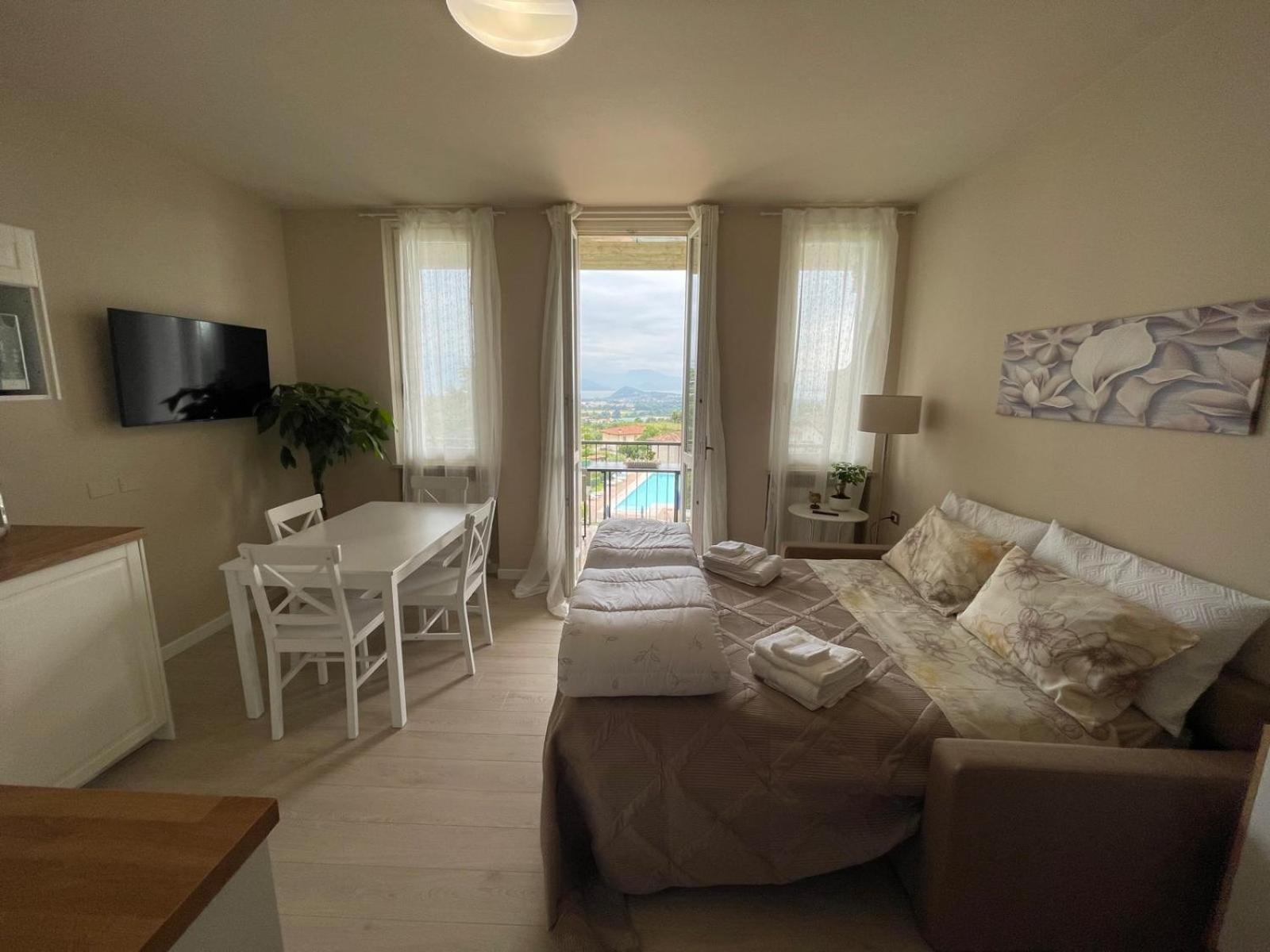 Superior One-Bedroom Apartment With Balcony photo 1