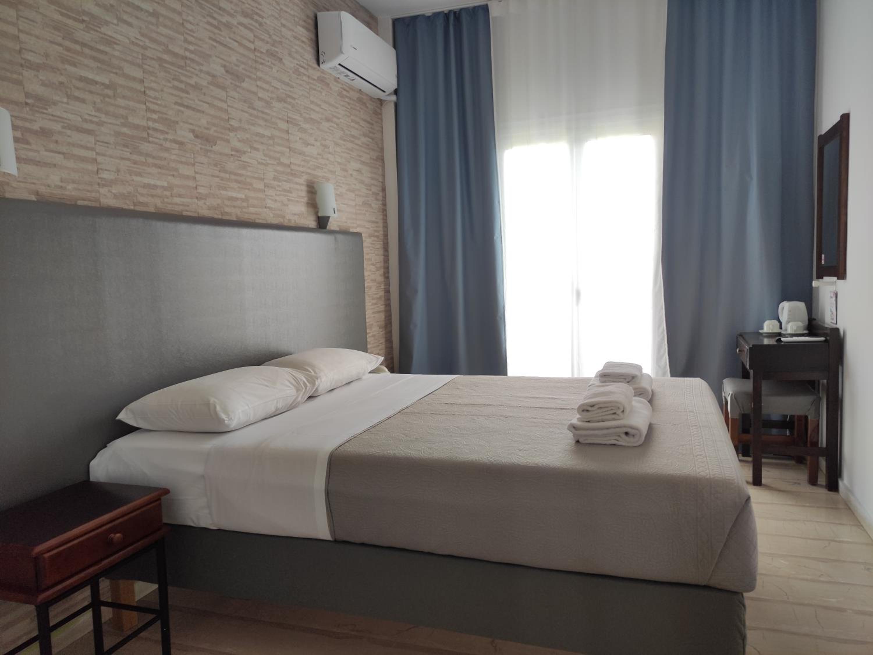Twin Room with Garden View photo 2