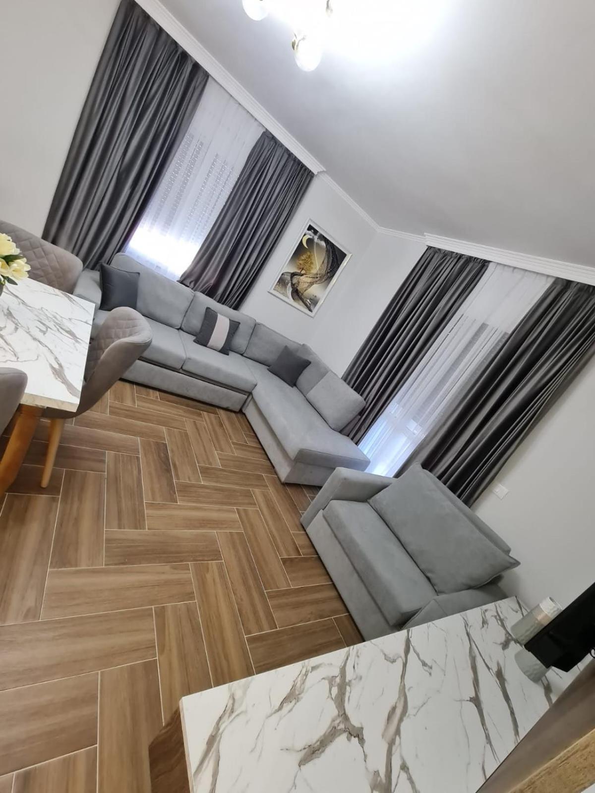 One-Bedroom Apartment with Sea View and Balcony