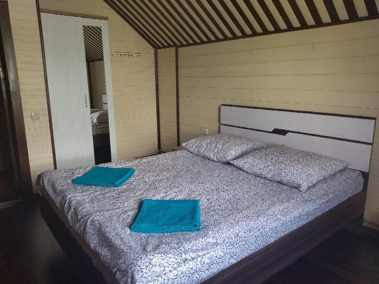 Four-Bedroom House photo 1
