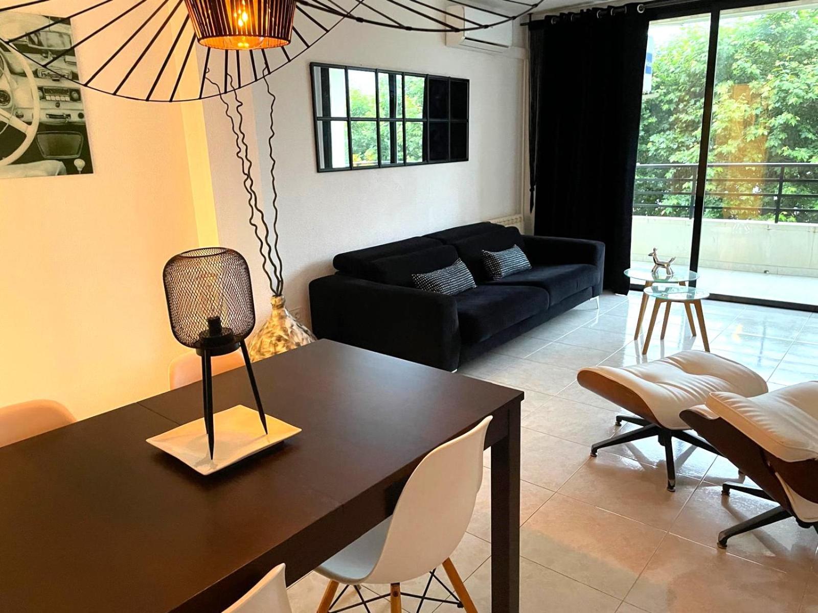 Apartment with Sea View photo 2