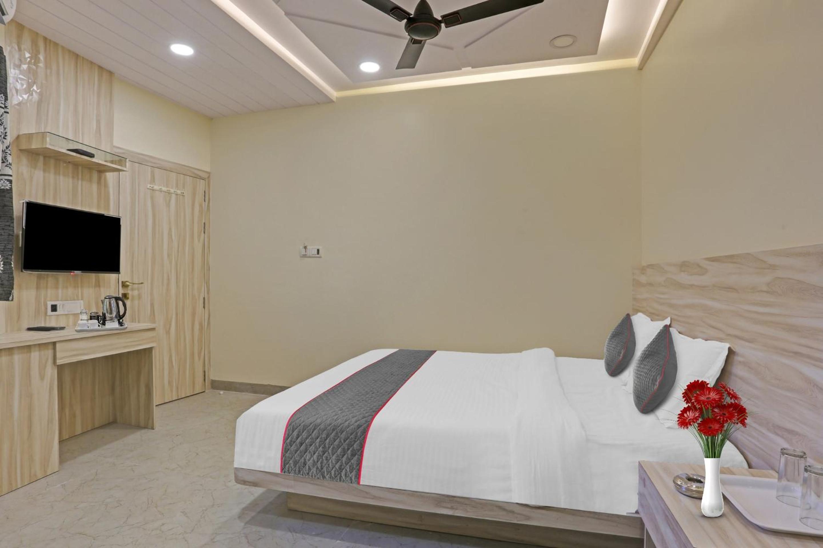 Classic Triple Room - Photo 1