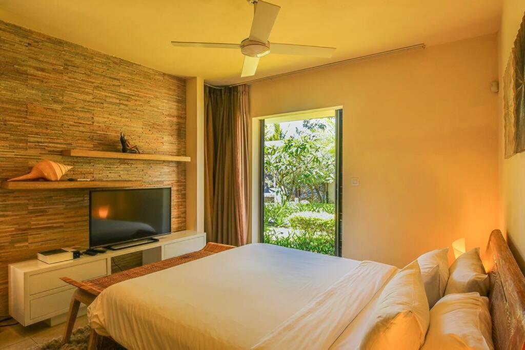 Three-Bedroom Villa photo 1