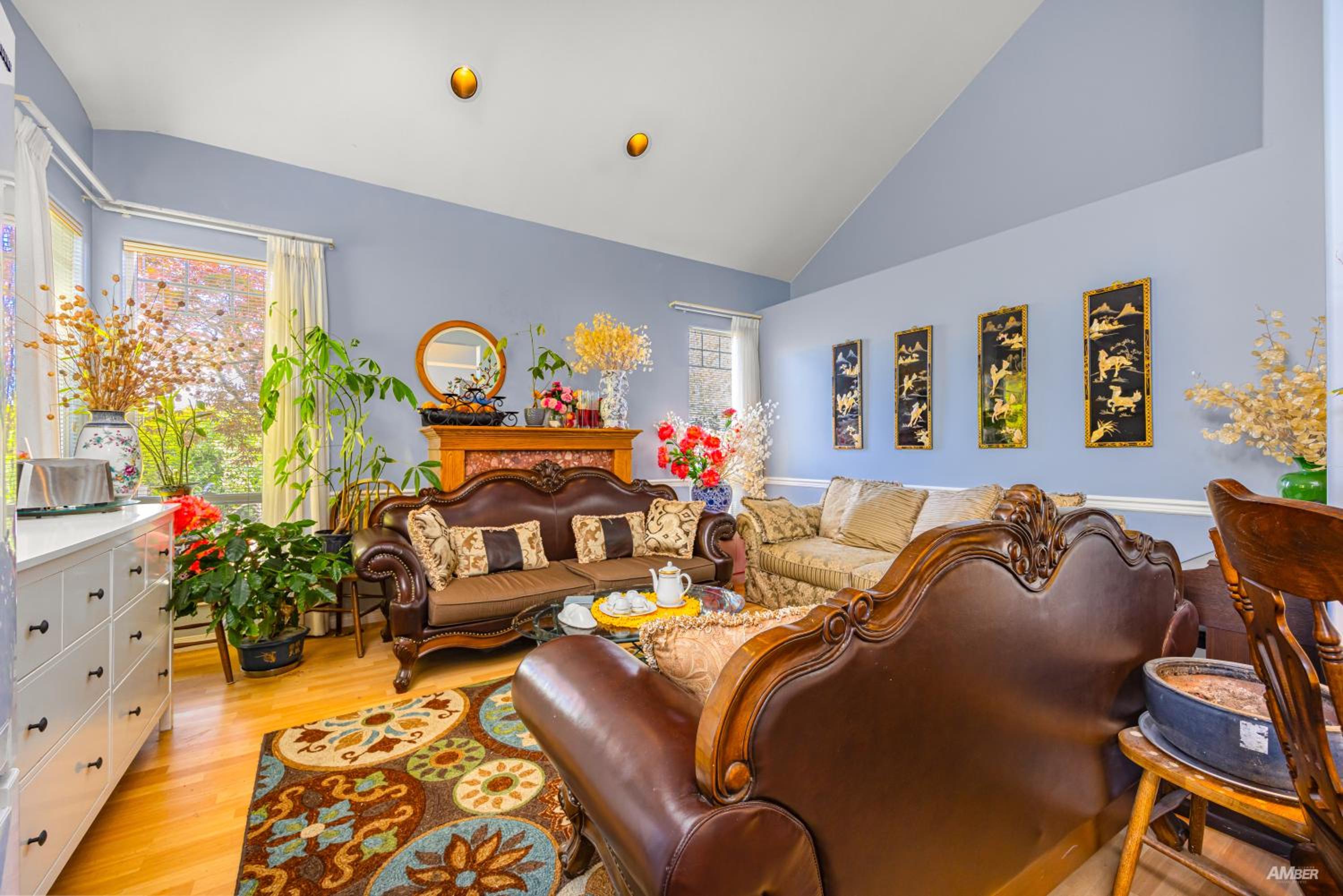 Queen Room with Two Queen Beds photo 2