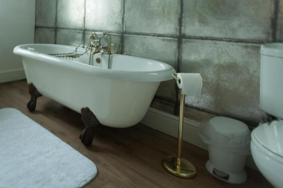 Deluxe King Room photo 2