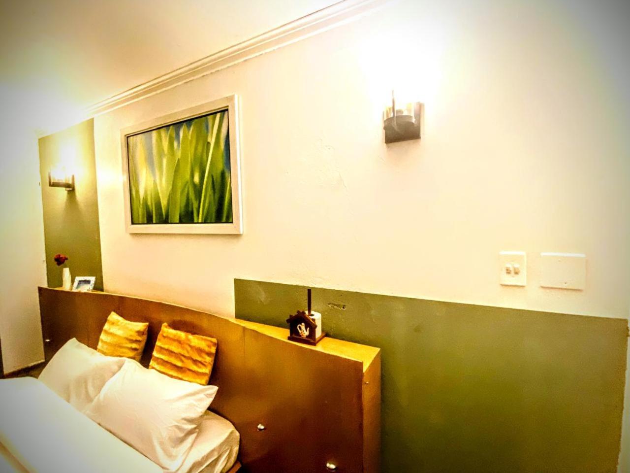 Budget Double Room photo 2