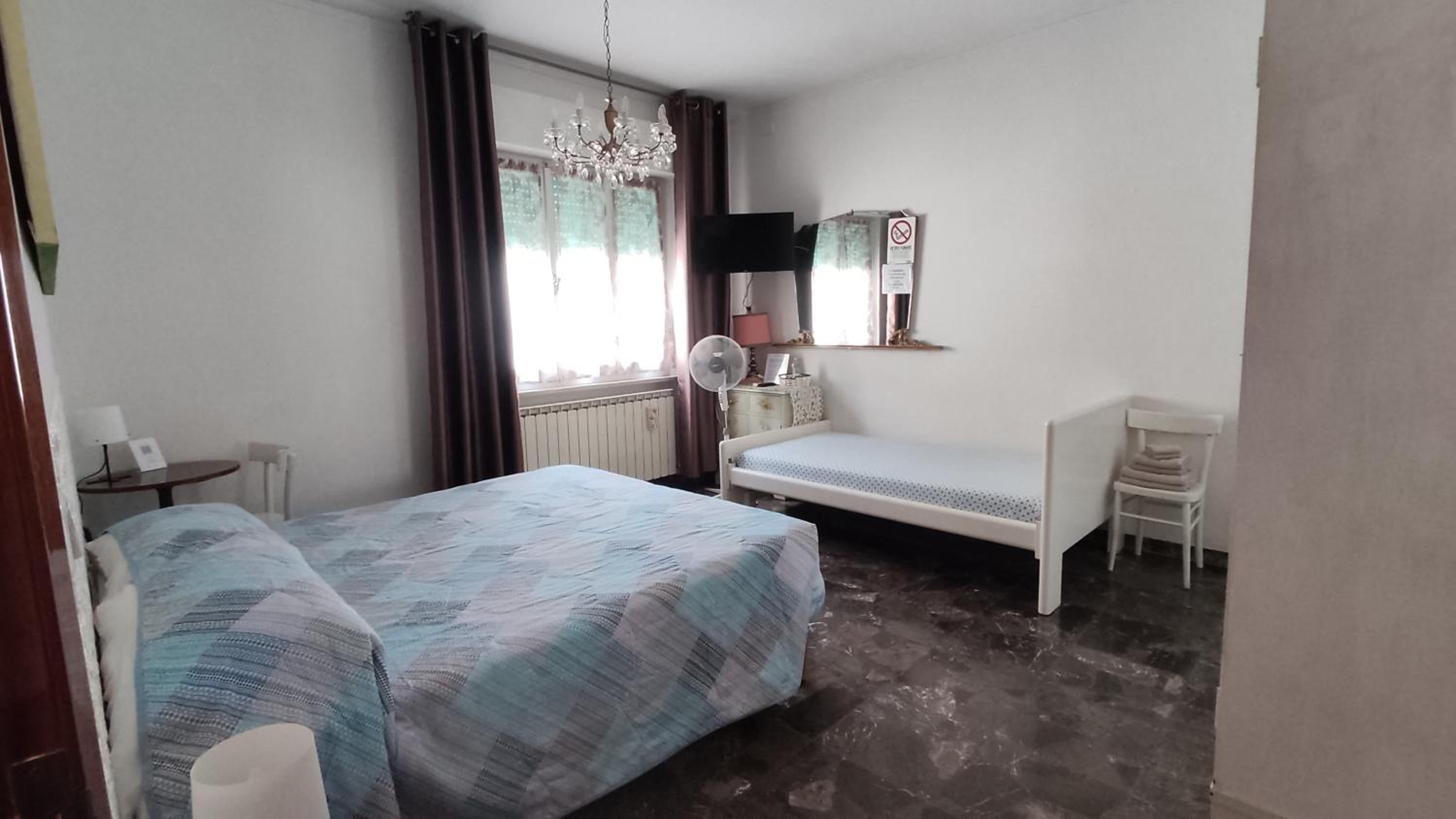 Triple Room with Private Bathroom photo 2