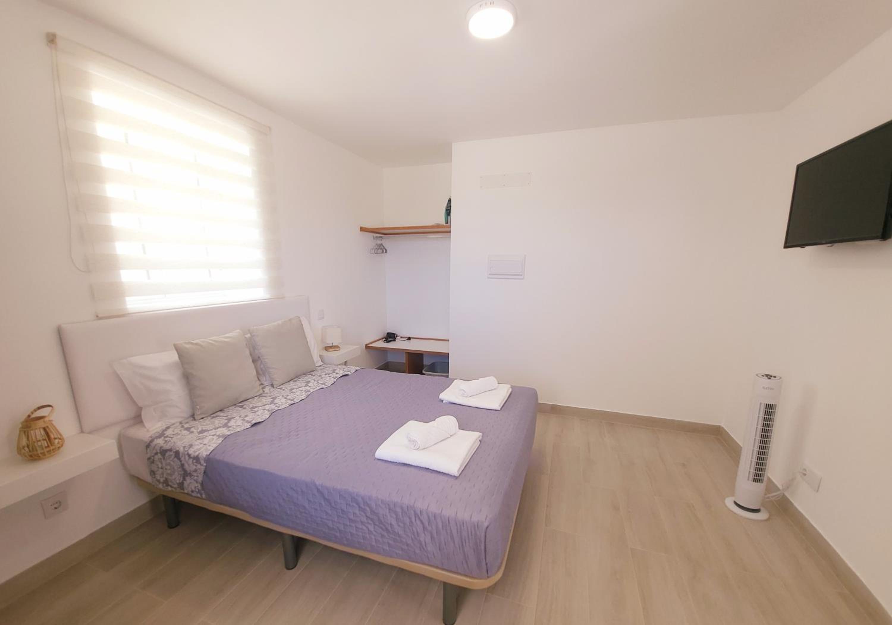 One-Bedroom House photo 1