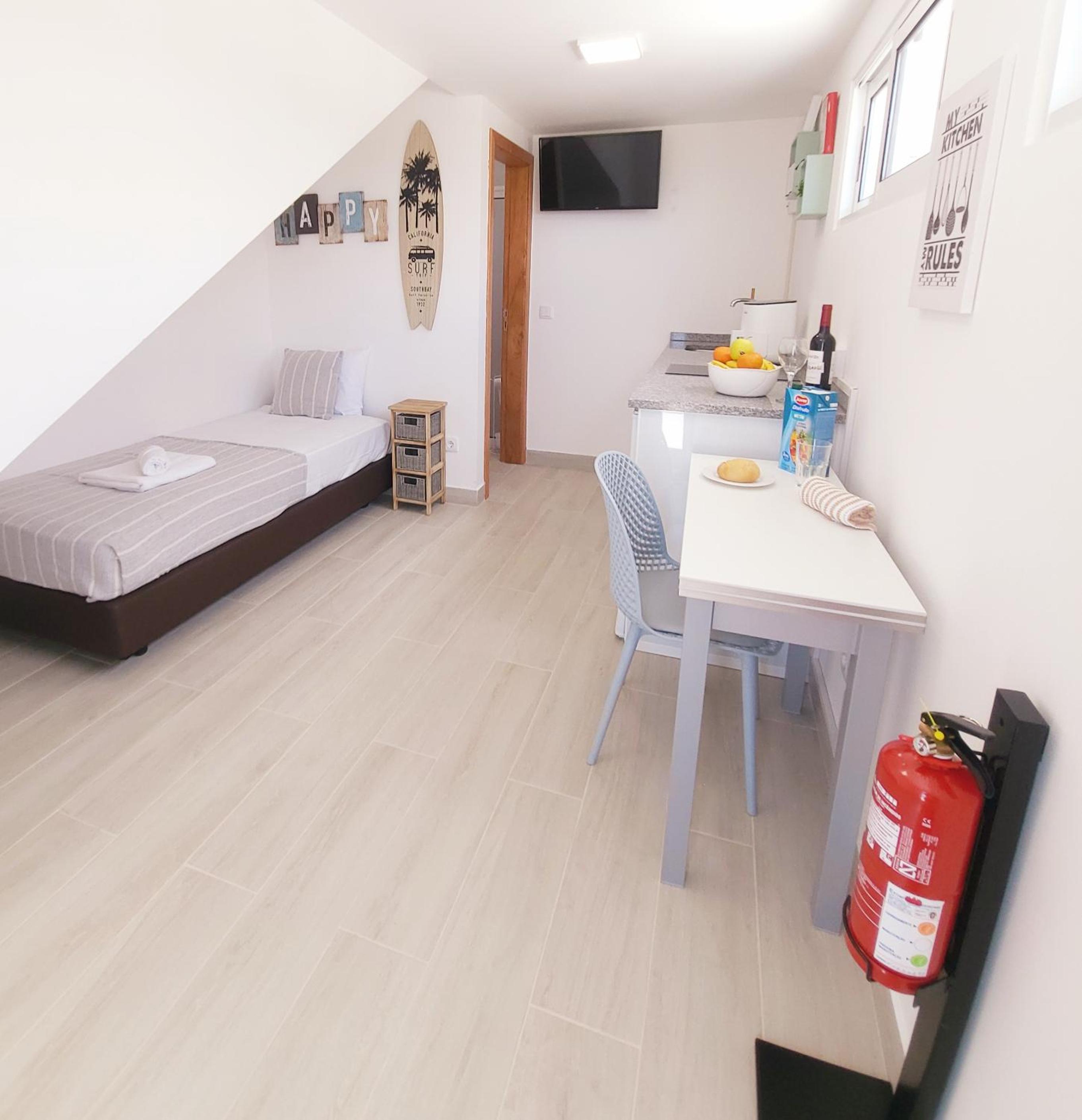 One-Bedroom House photo 1