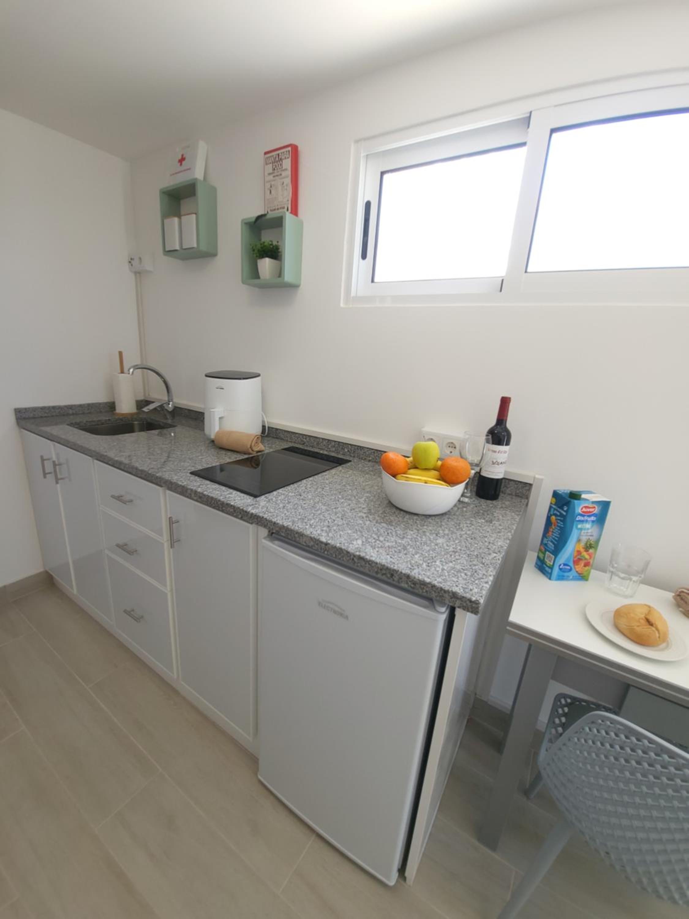 One-Bedroom House photo 3