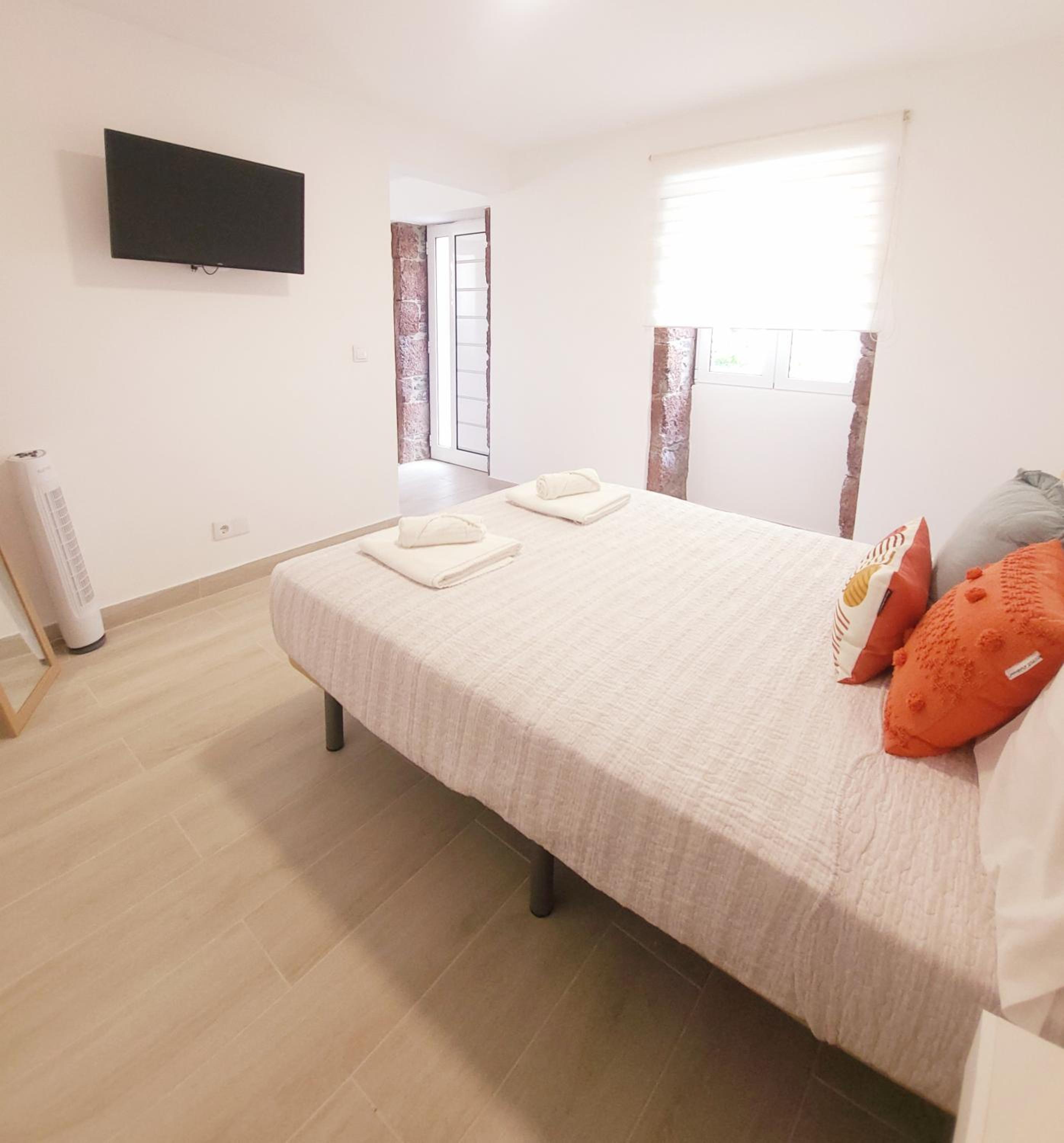 One-Bedroom House photo 1