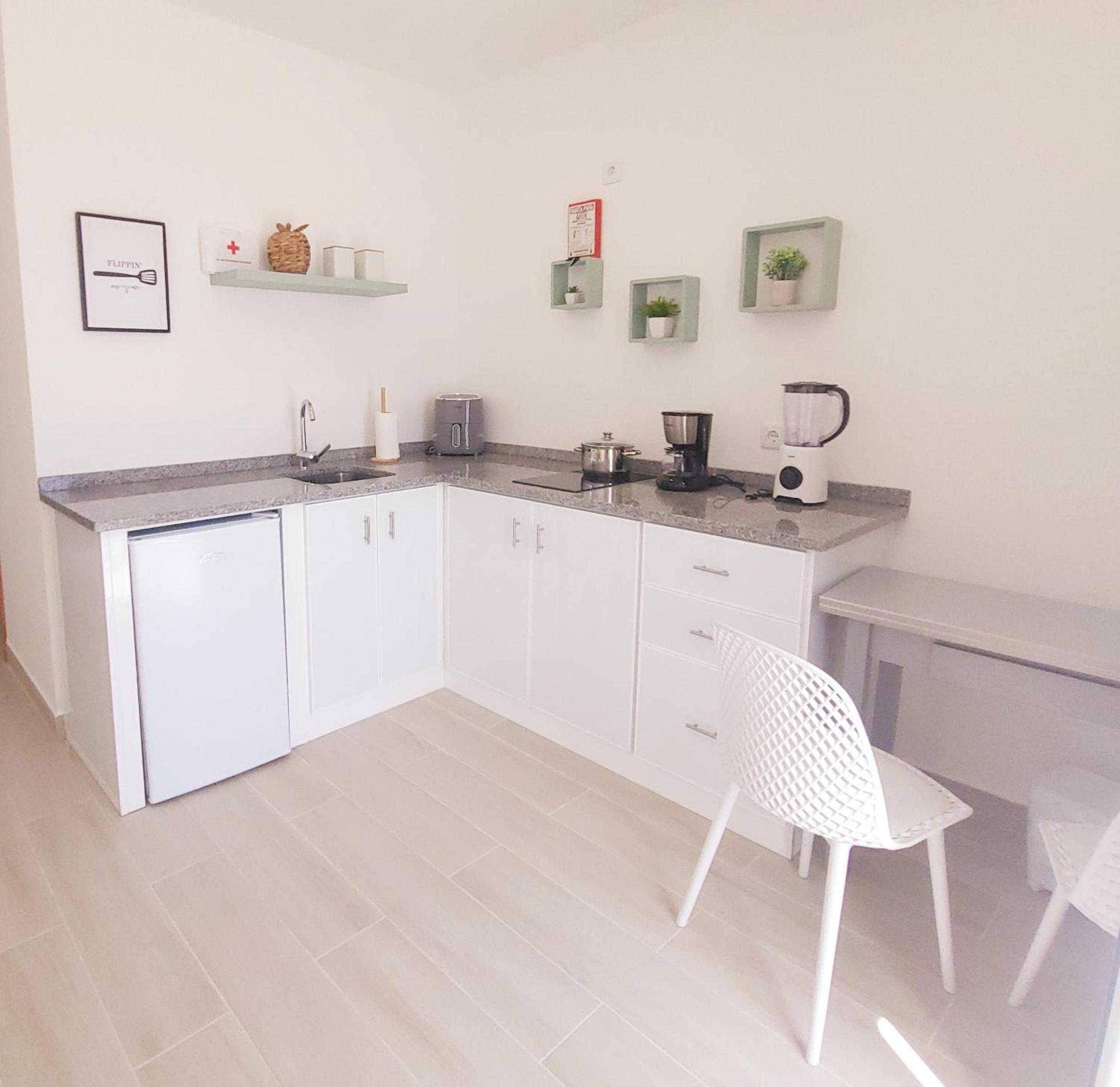 One-Bedroom House photo 3