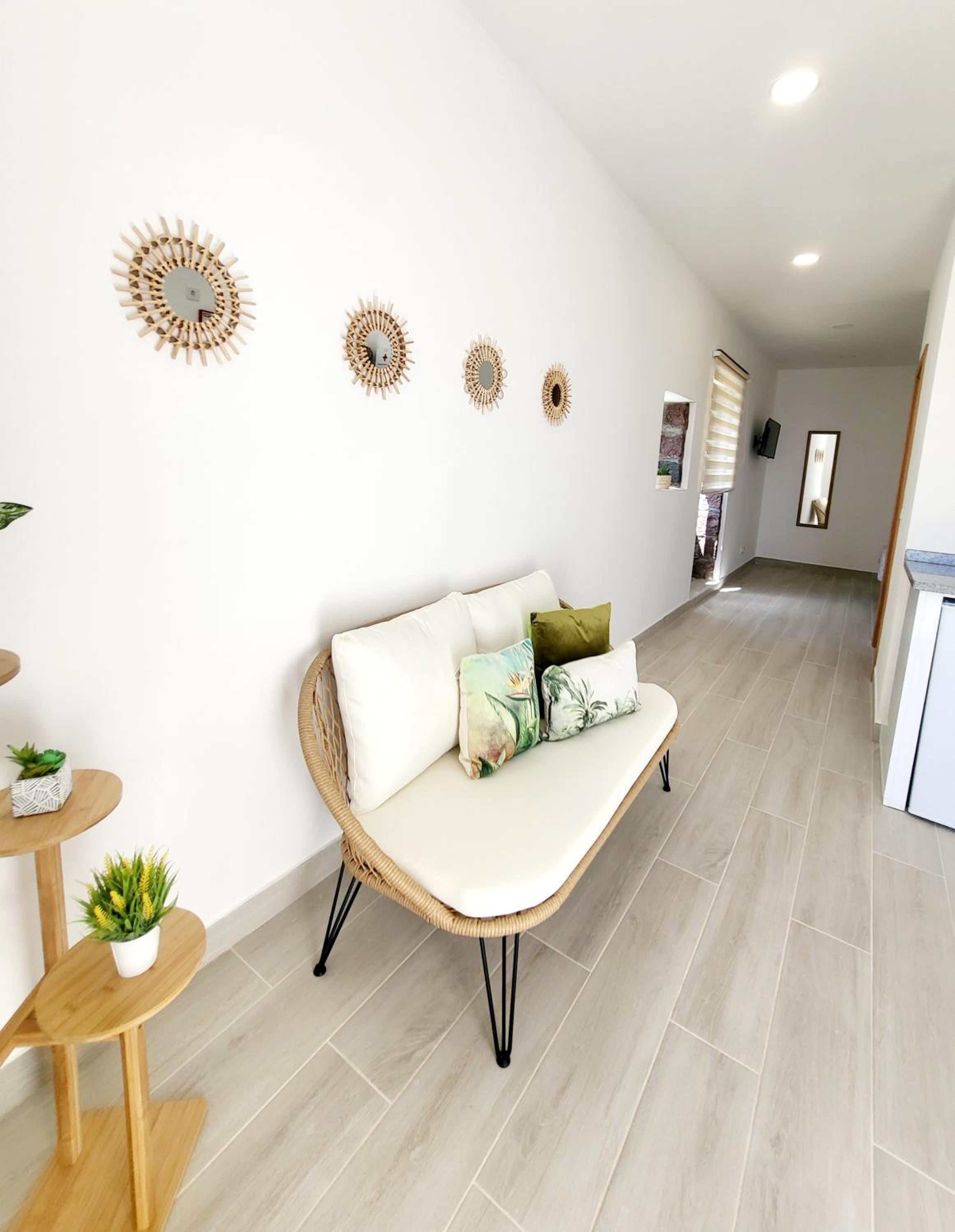 One-Bedroom House photo 1