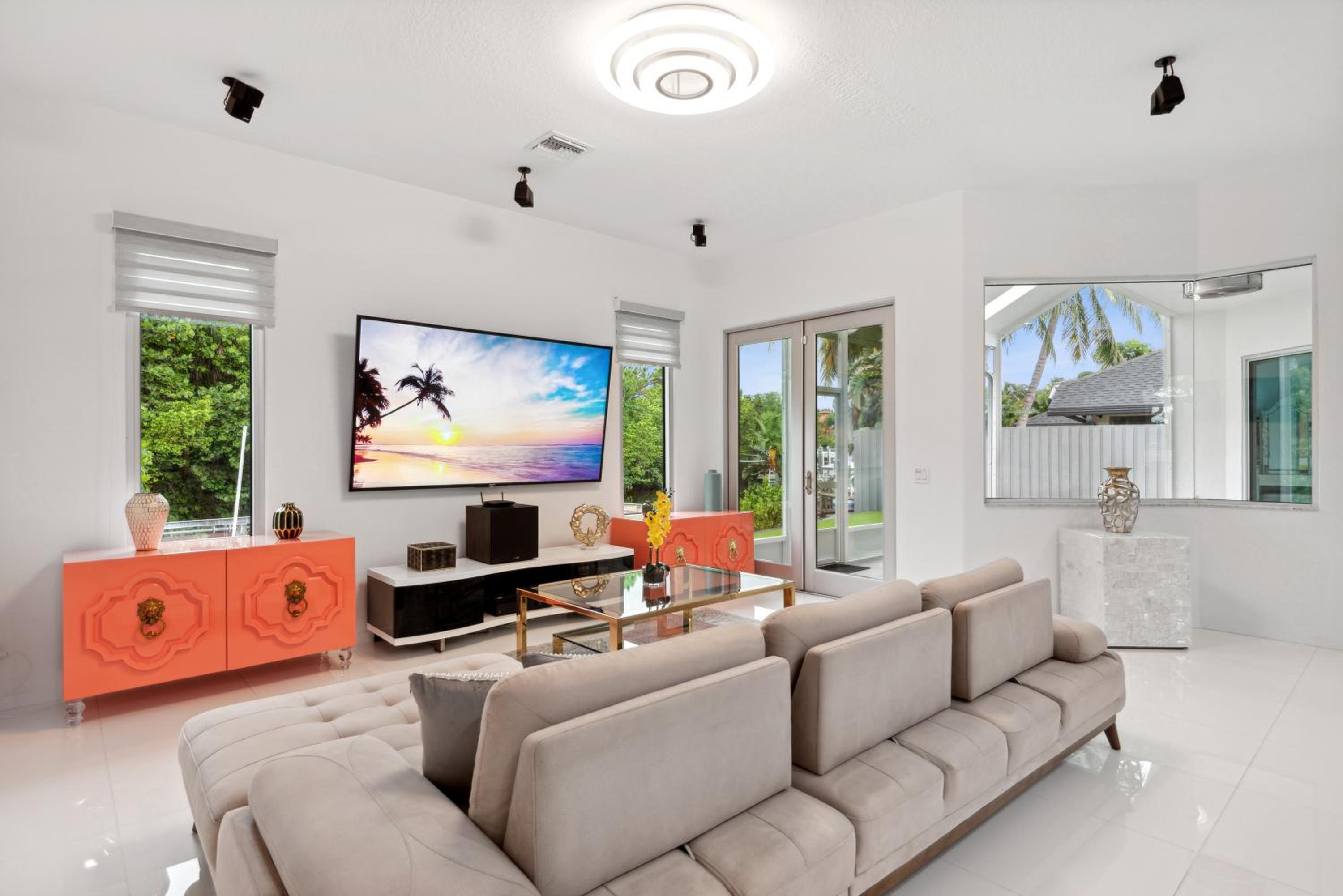 Four-Bedroom House photo 1