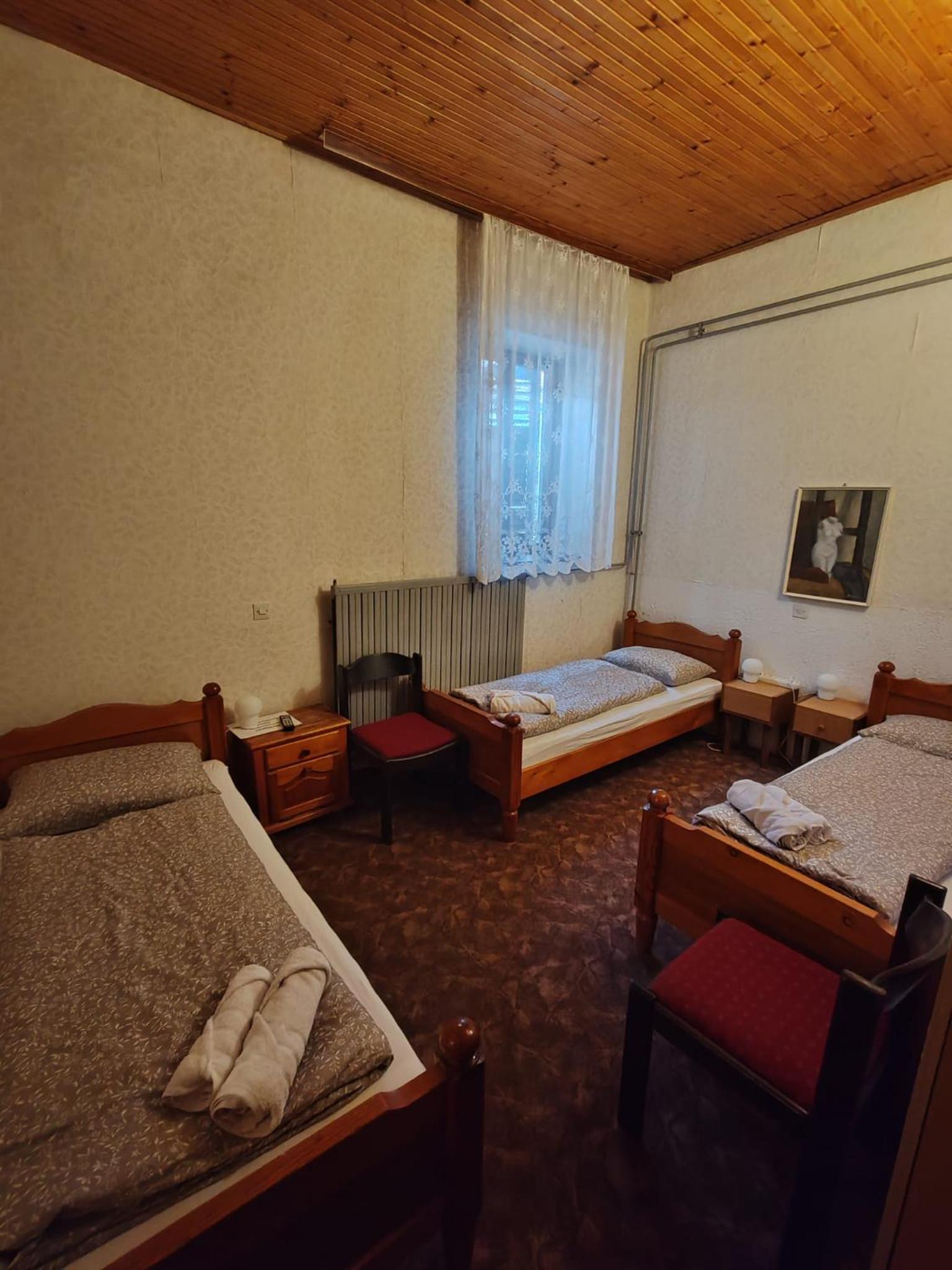 Triple Room - Photo 4