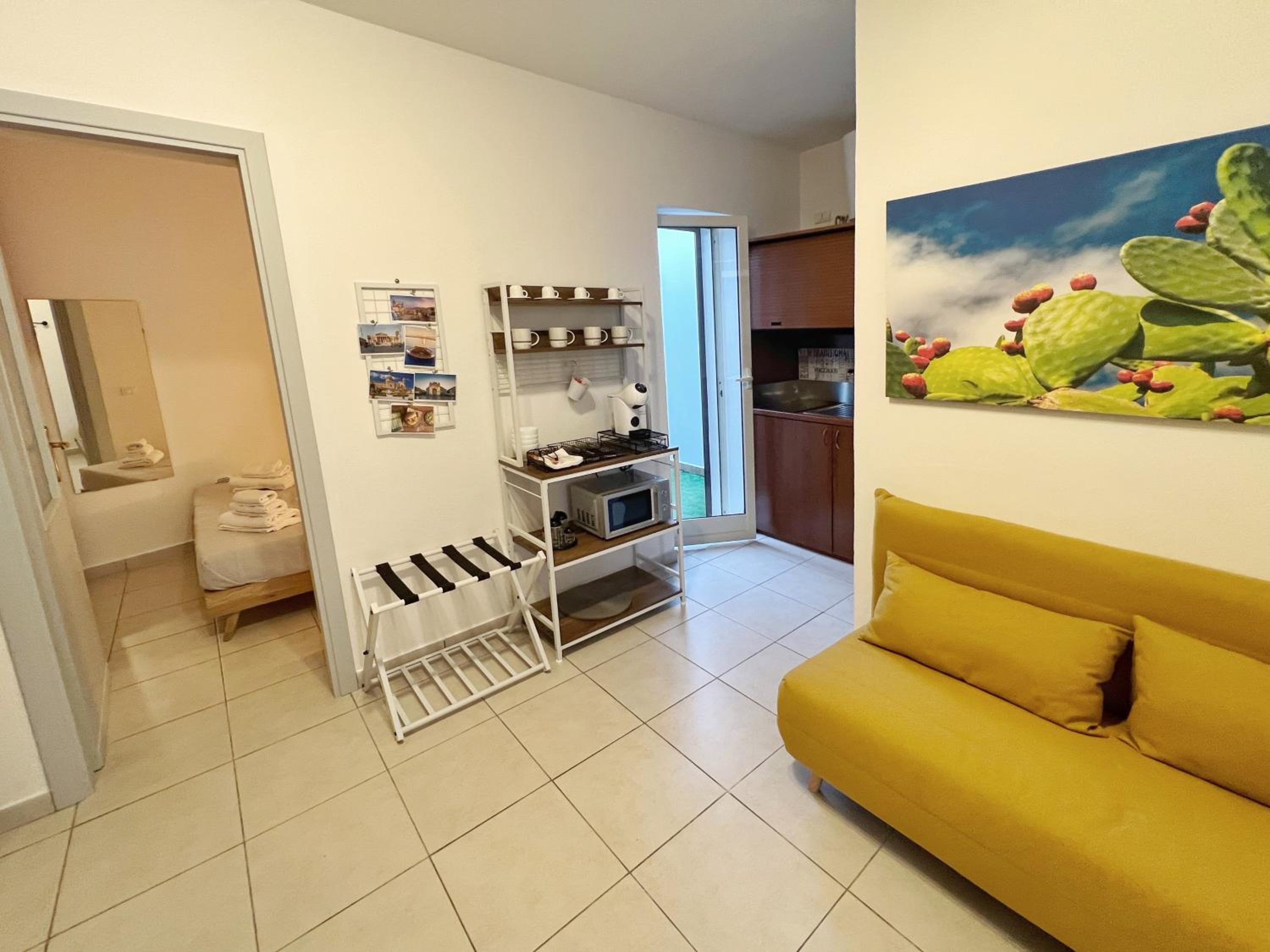 One-Bedroom Apartment