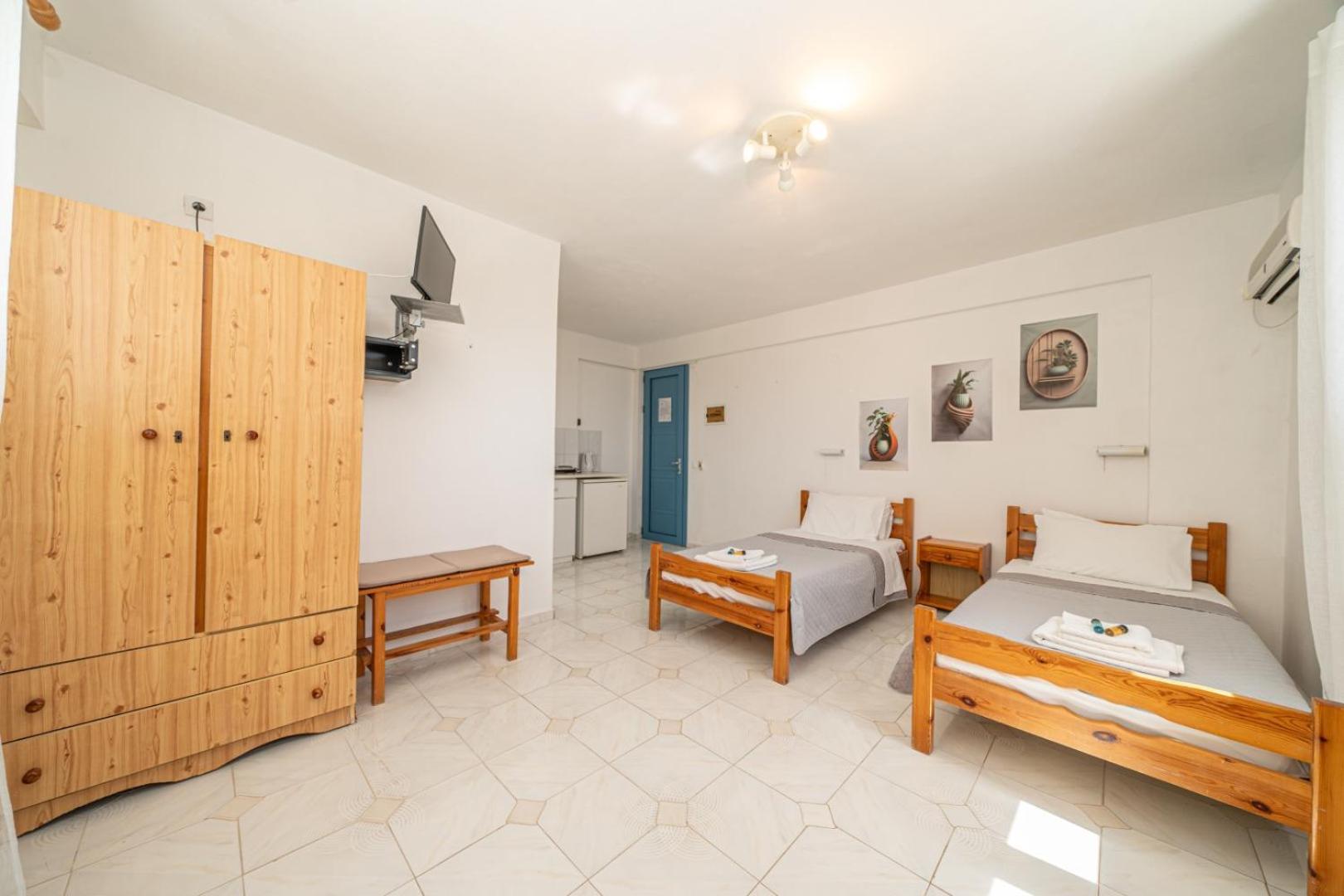 Standard Triple Studio