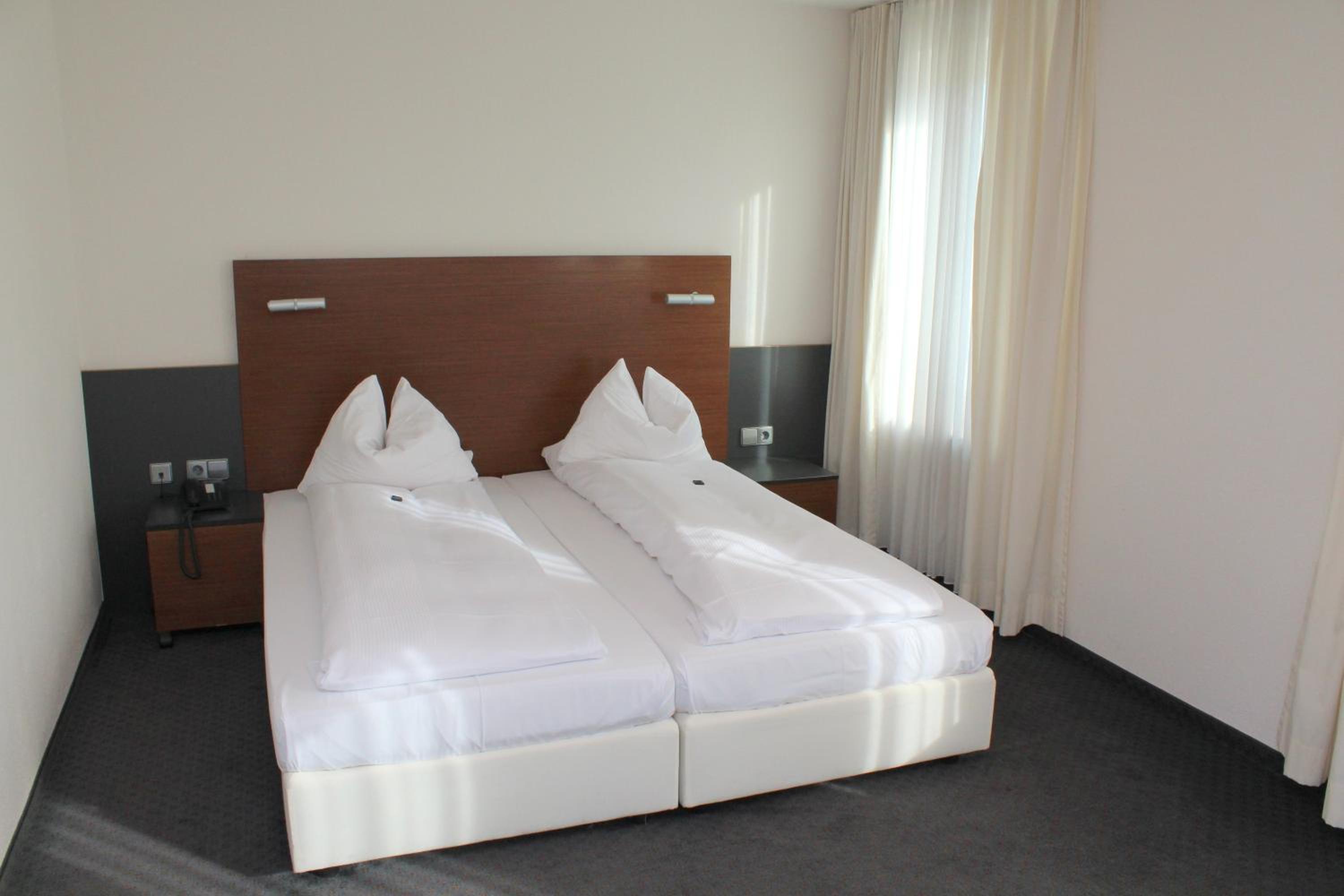 Double Room - Photo 1