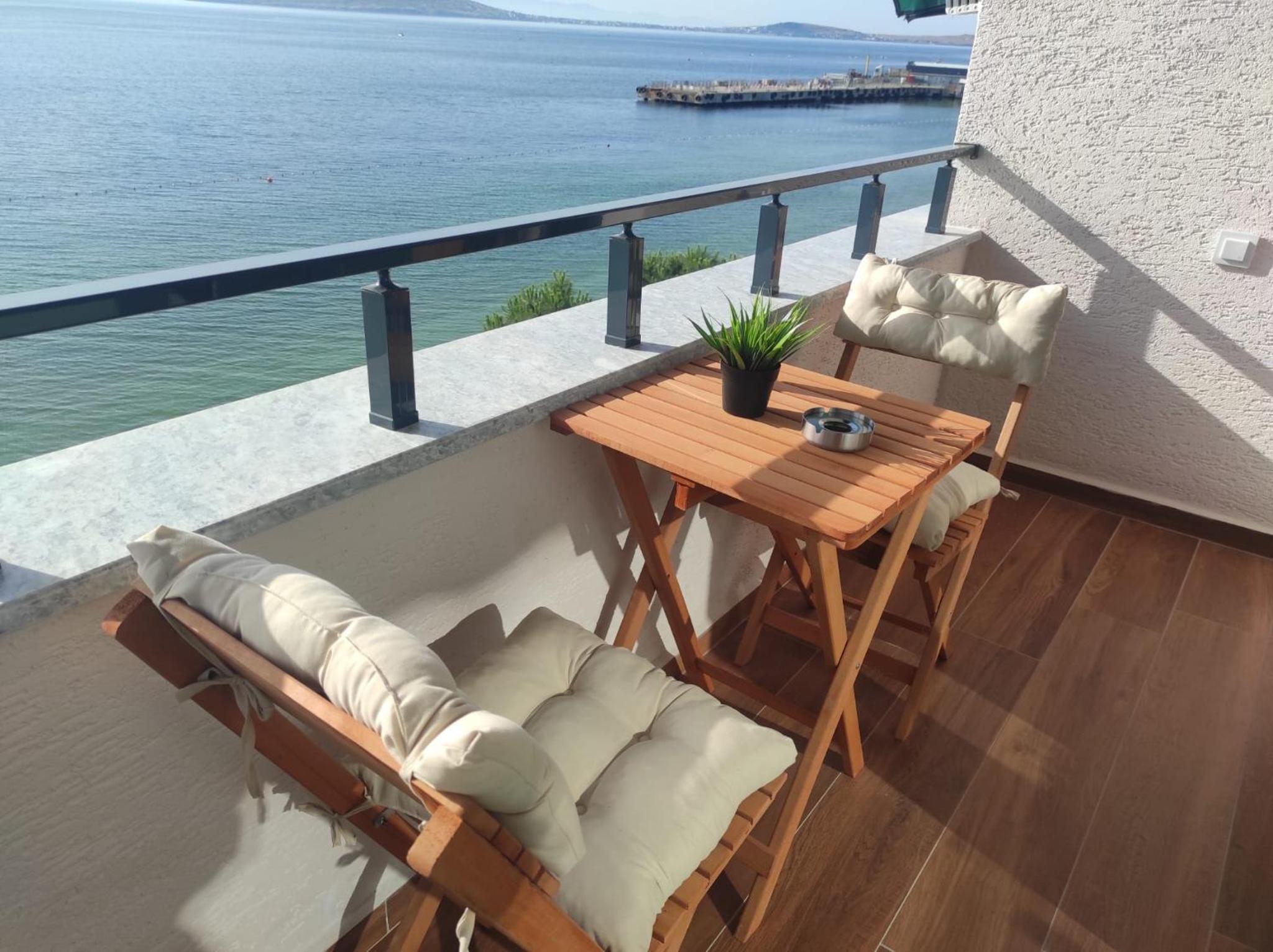 Deluxe Double Room with Balcony and Sea View photo 3