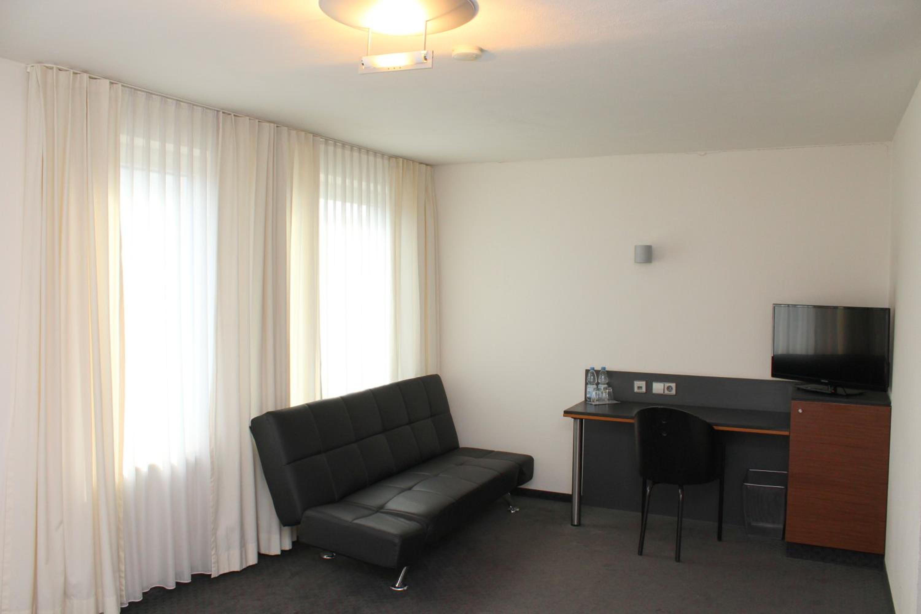 Double Room - Photo 3