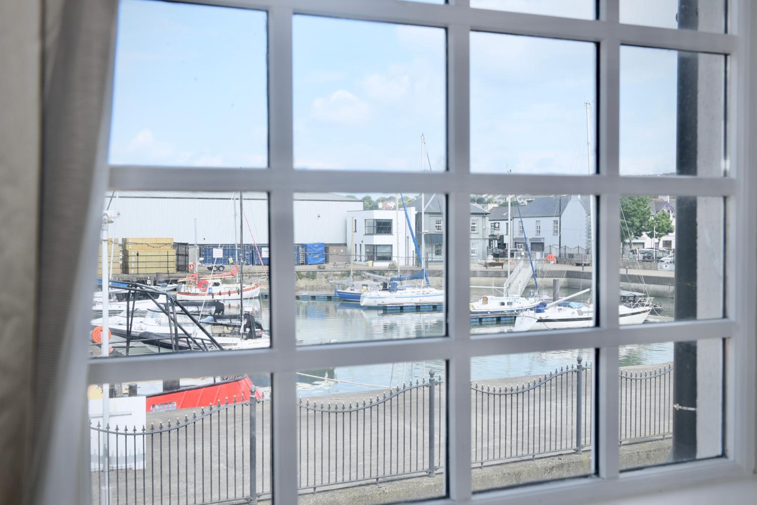 Double or Twin Room with Sea View - Photo 7