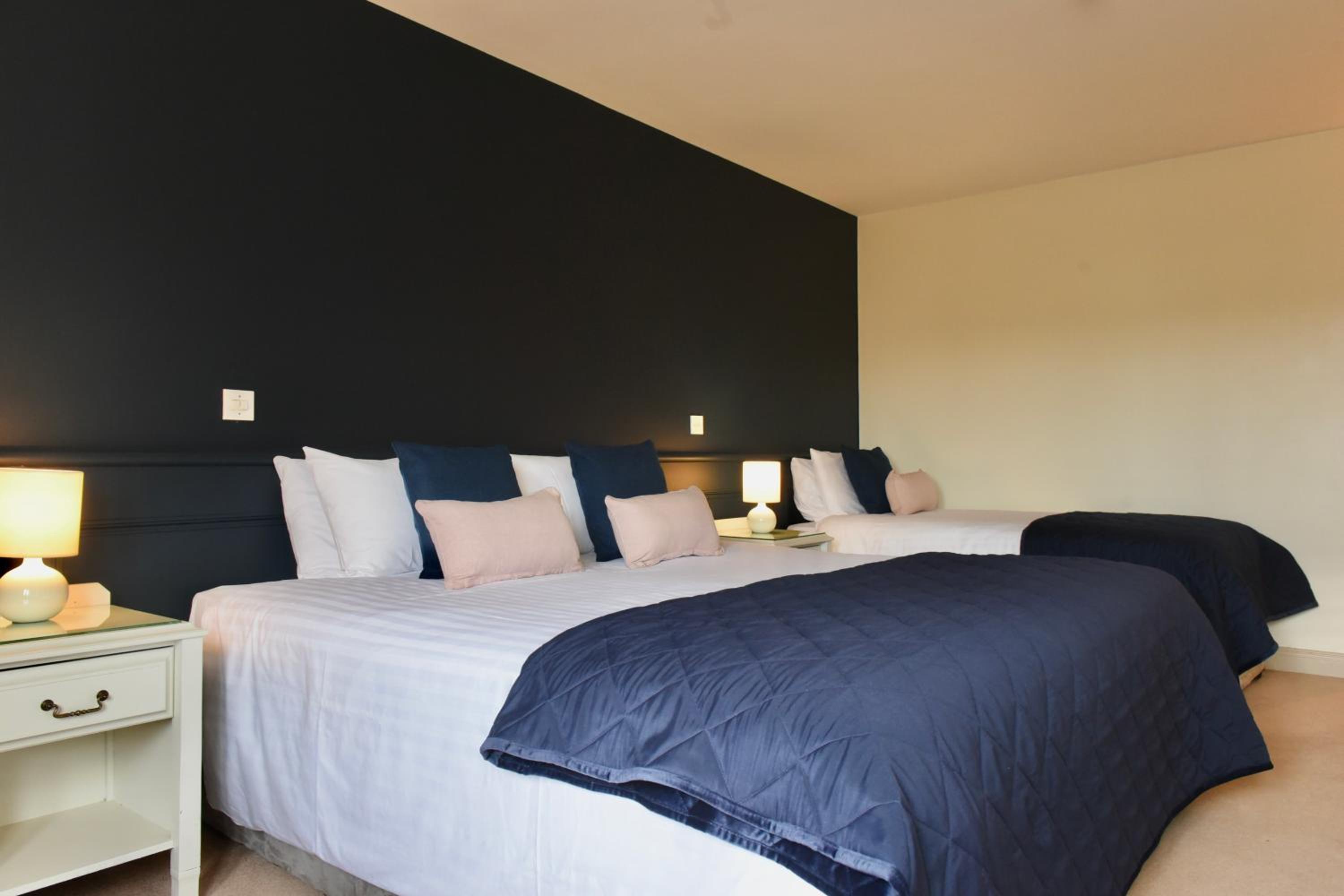 Triple Room - Photo 1