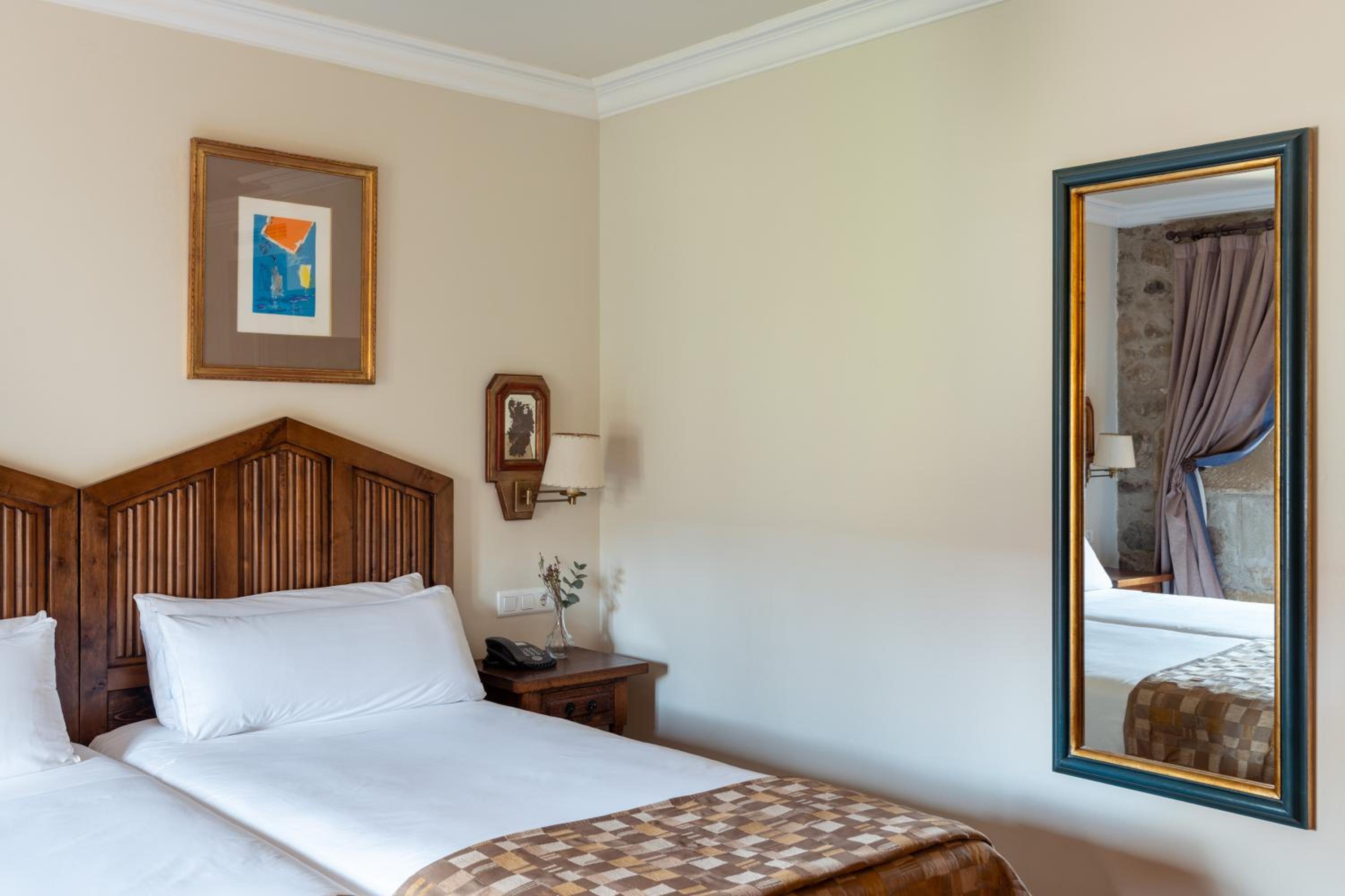 Standard Double Room - Photo 3