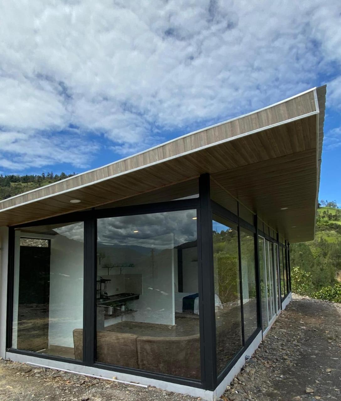 Bungalow photo 2