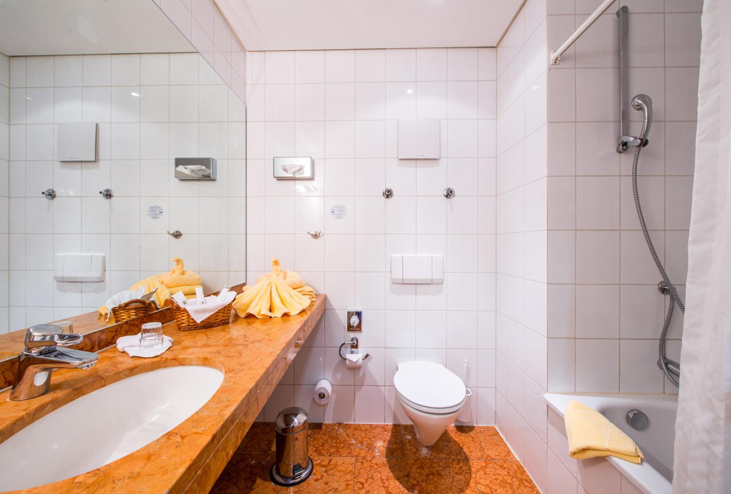 Business Double Room - Photo 3