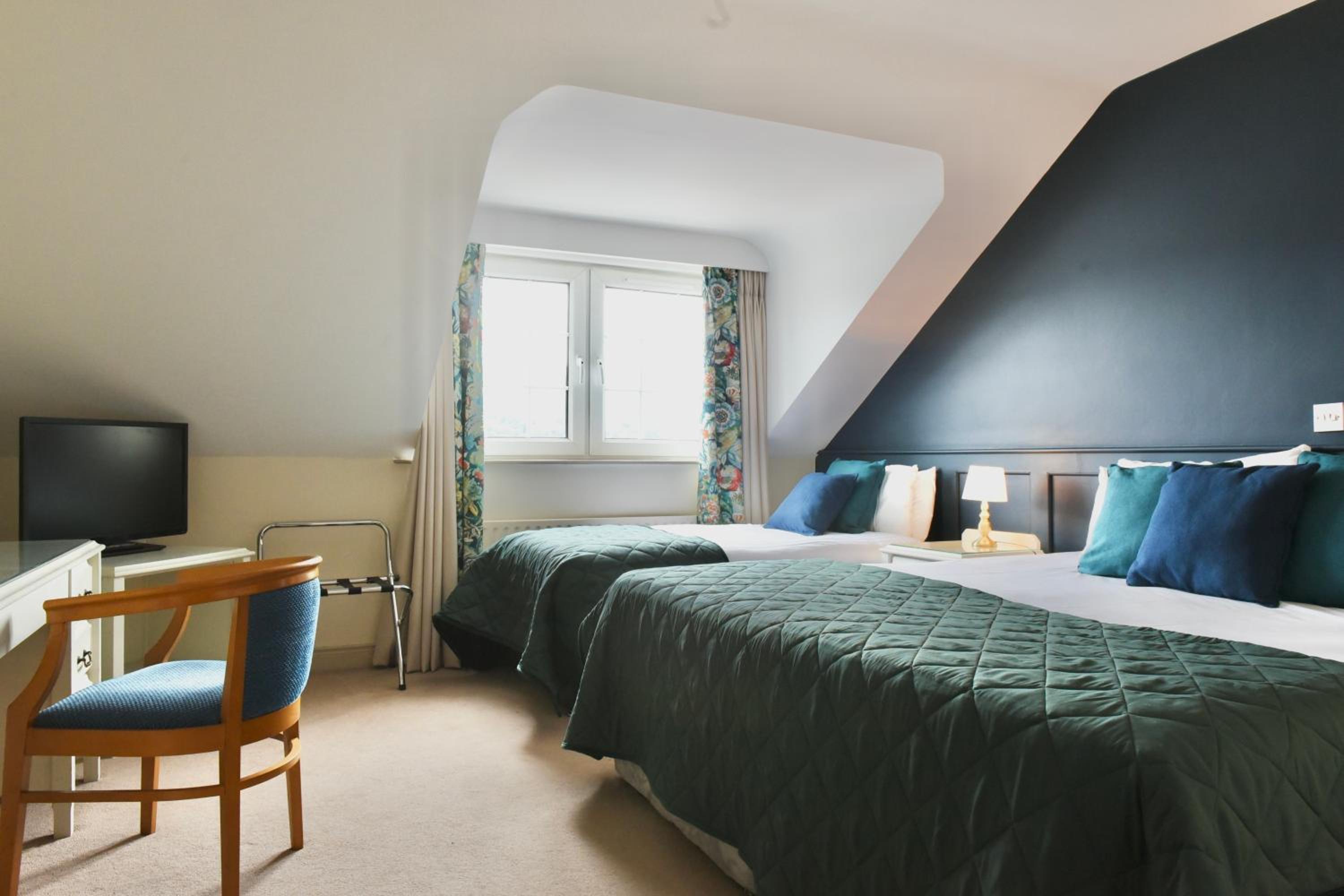 Triple Room with Sea View