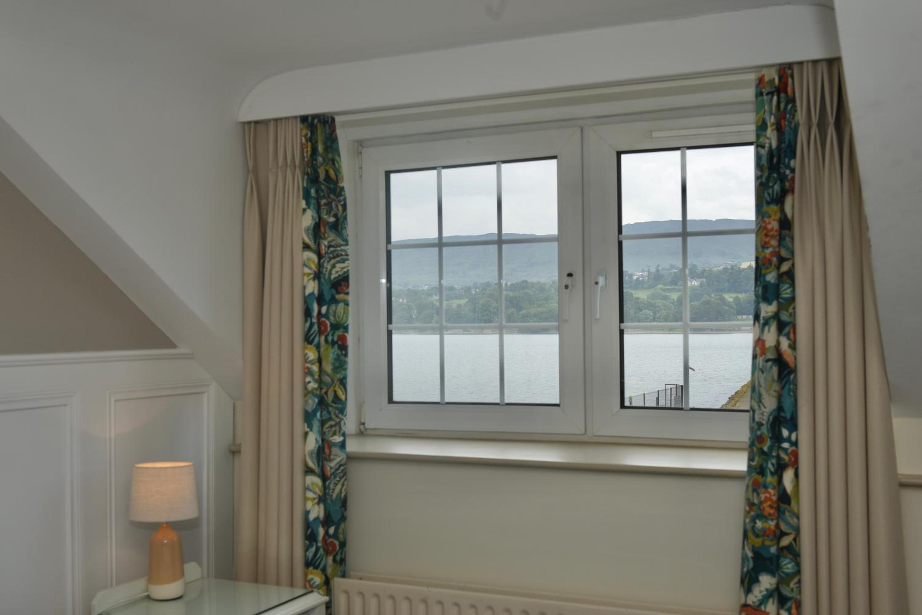 Double or Twin Room with Harbor View - Photo 2