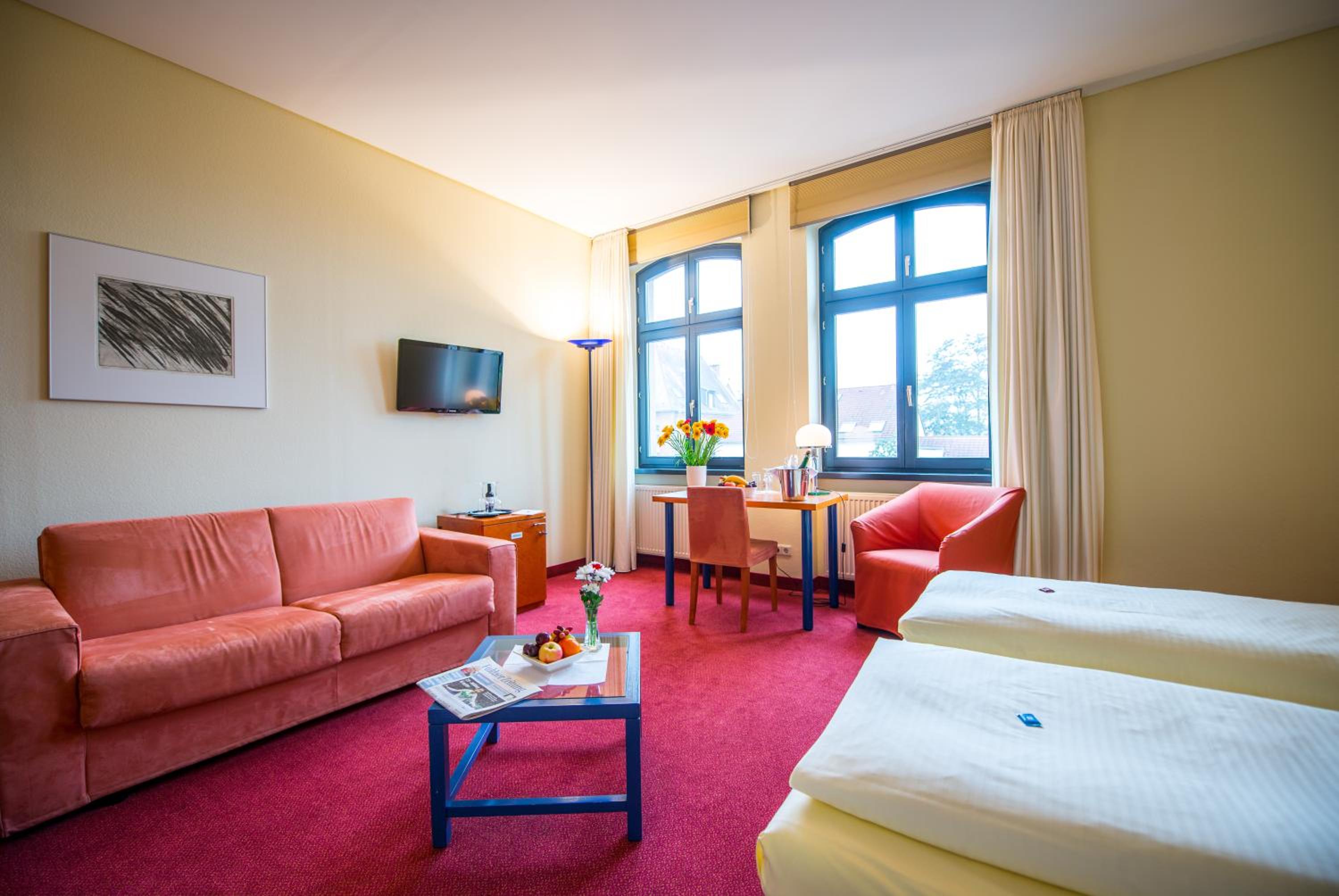Business Double Room - Photo 7